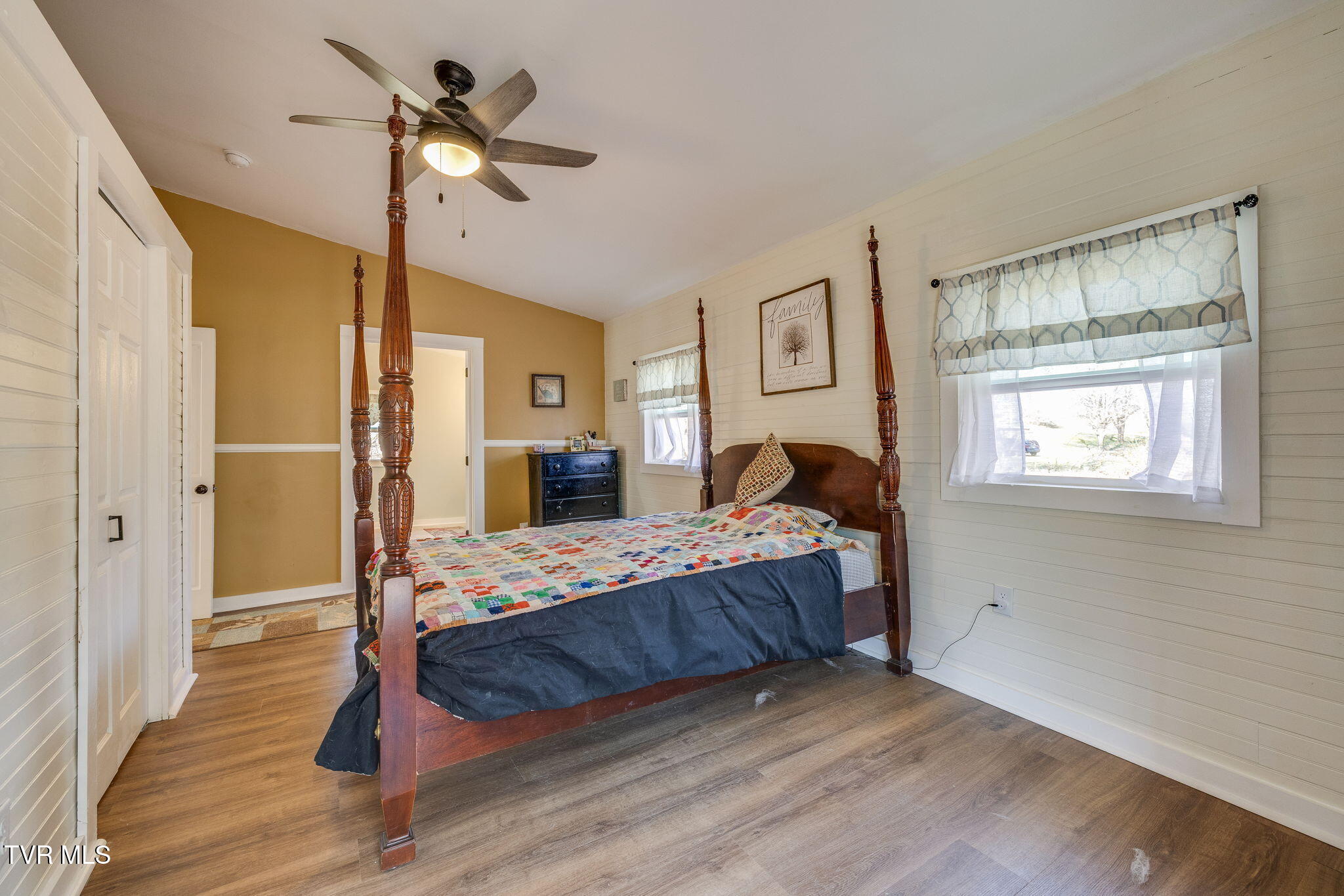 330 Robertson Road Property Photo 18