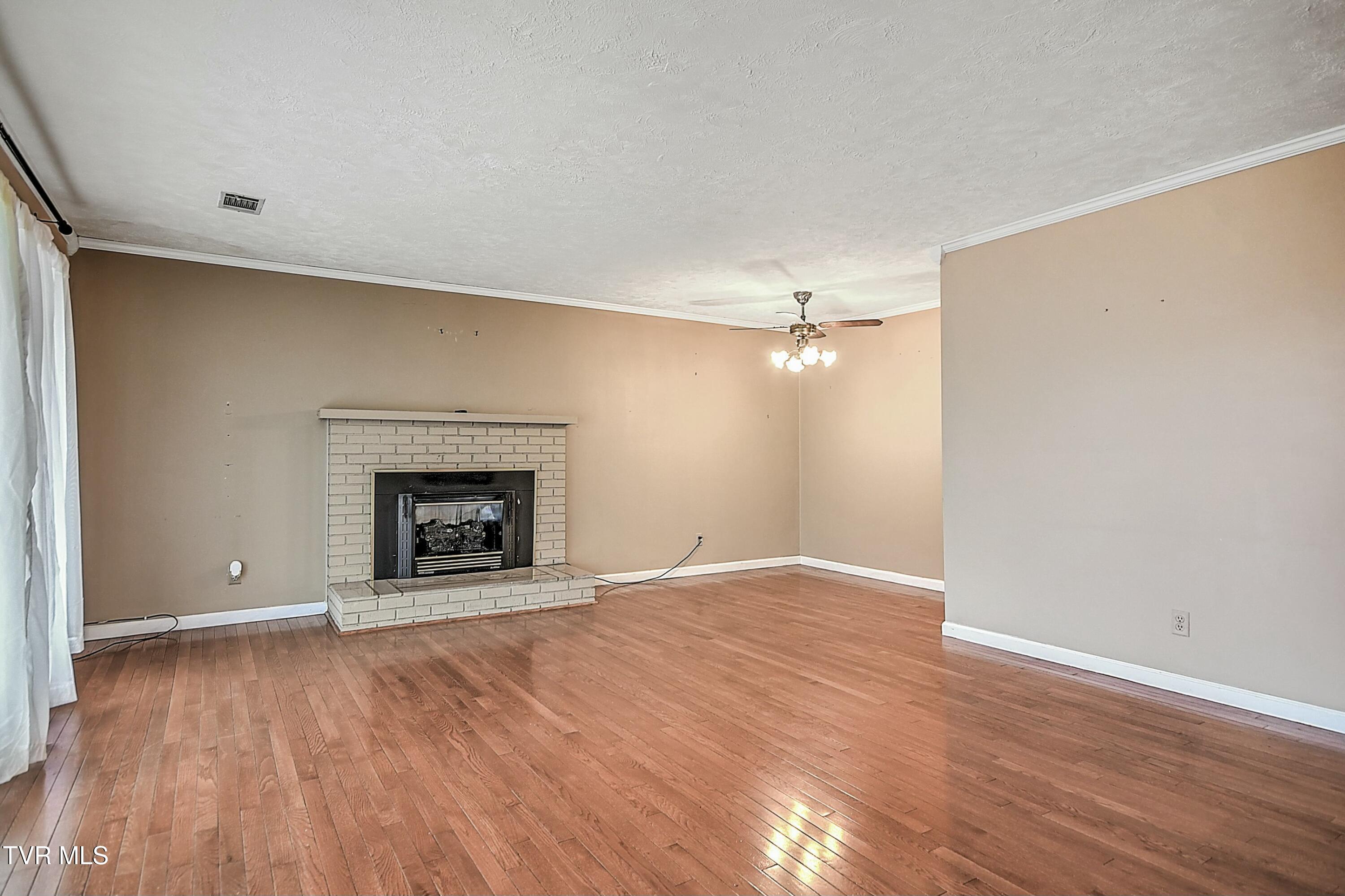 205 Norwood Drive Property Photo 4