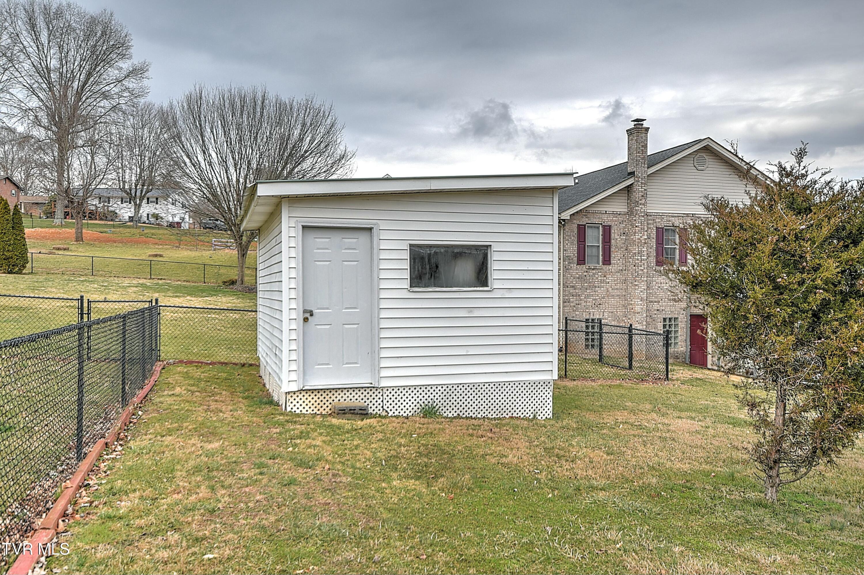 205 Norwood Drive Property Photo 42
