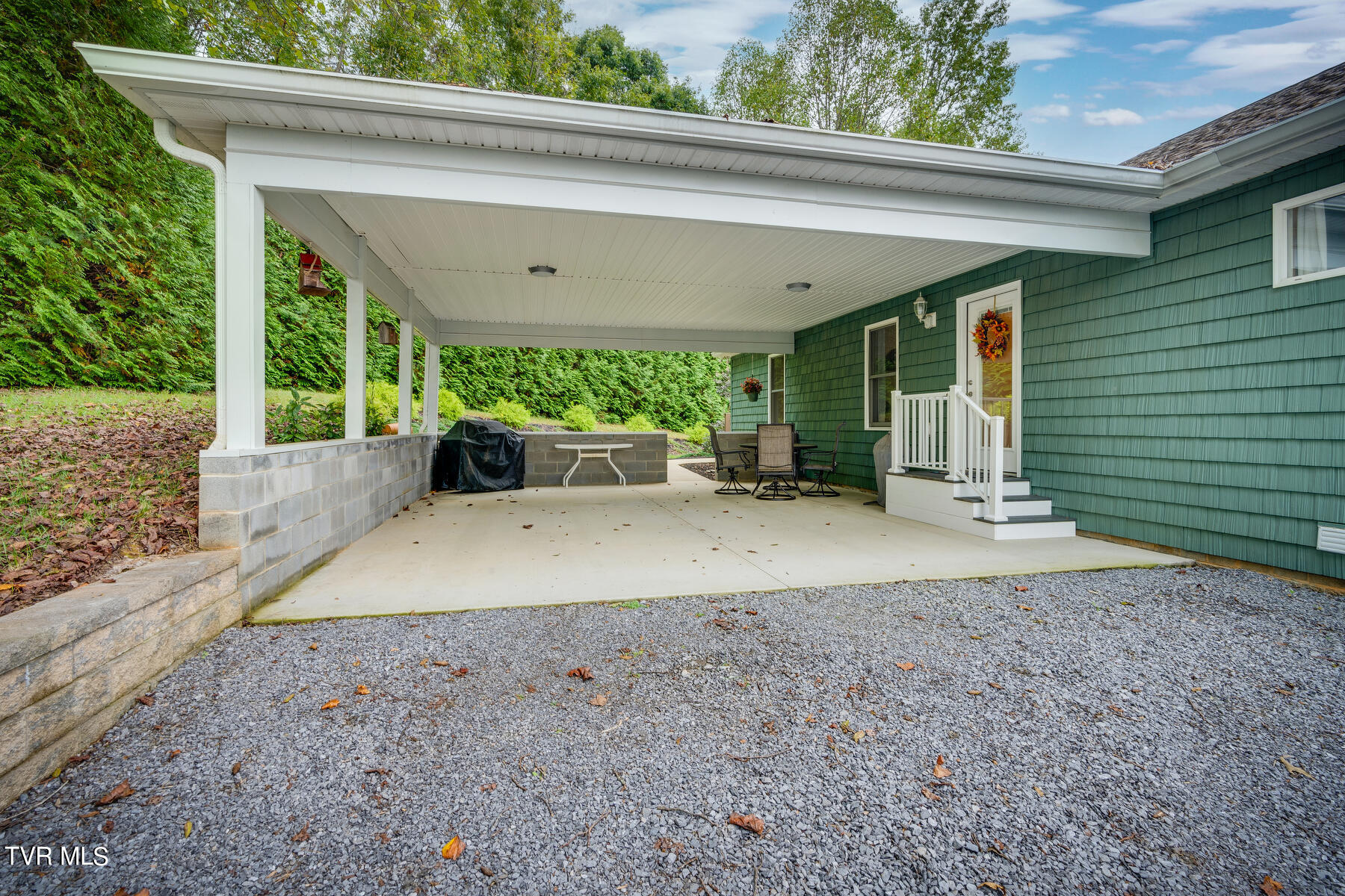 146 Rock House Road Property Photo 3