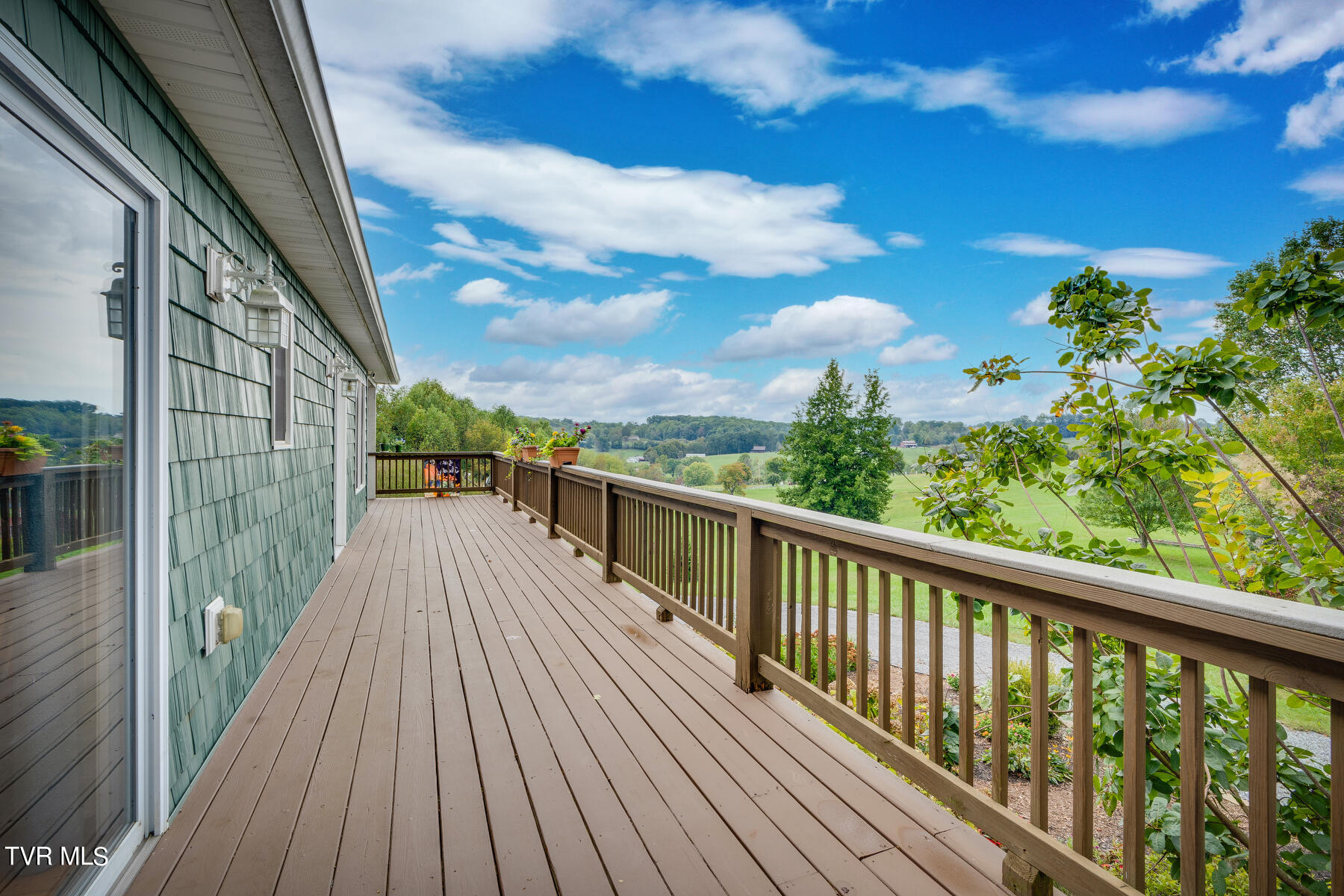 146 Rock House Road Property Photo 9