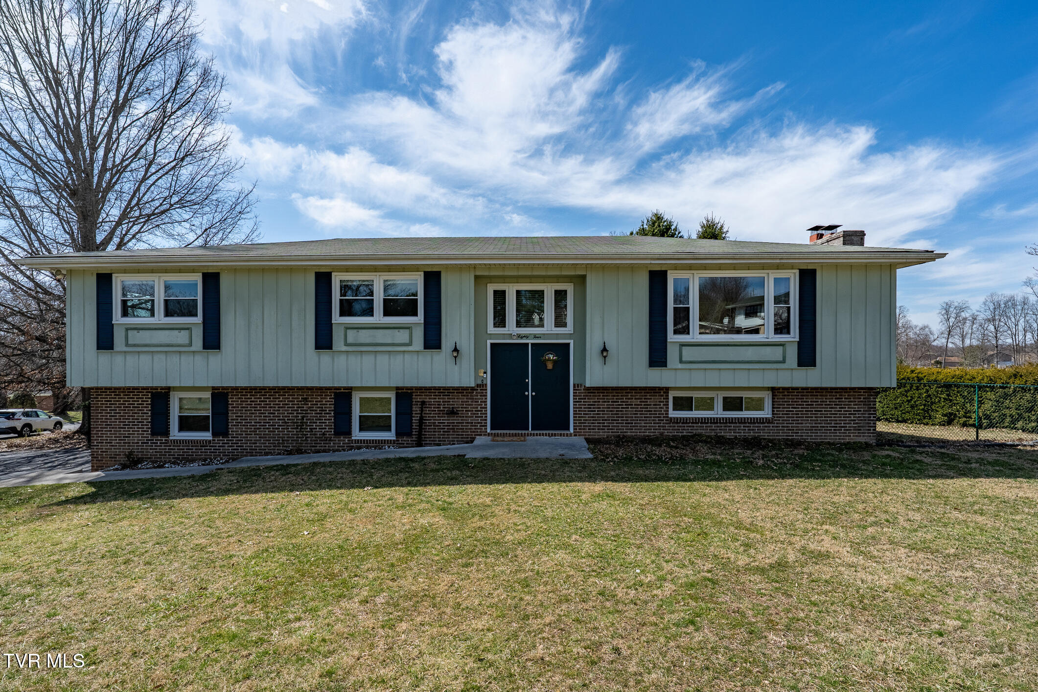 84 Stone Drive Property Photo 1