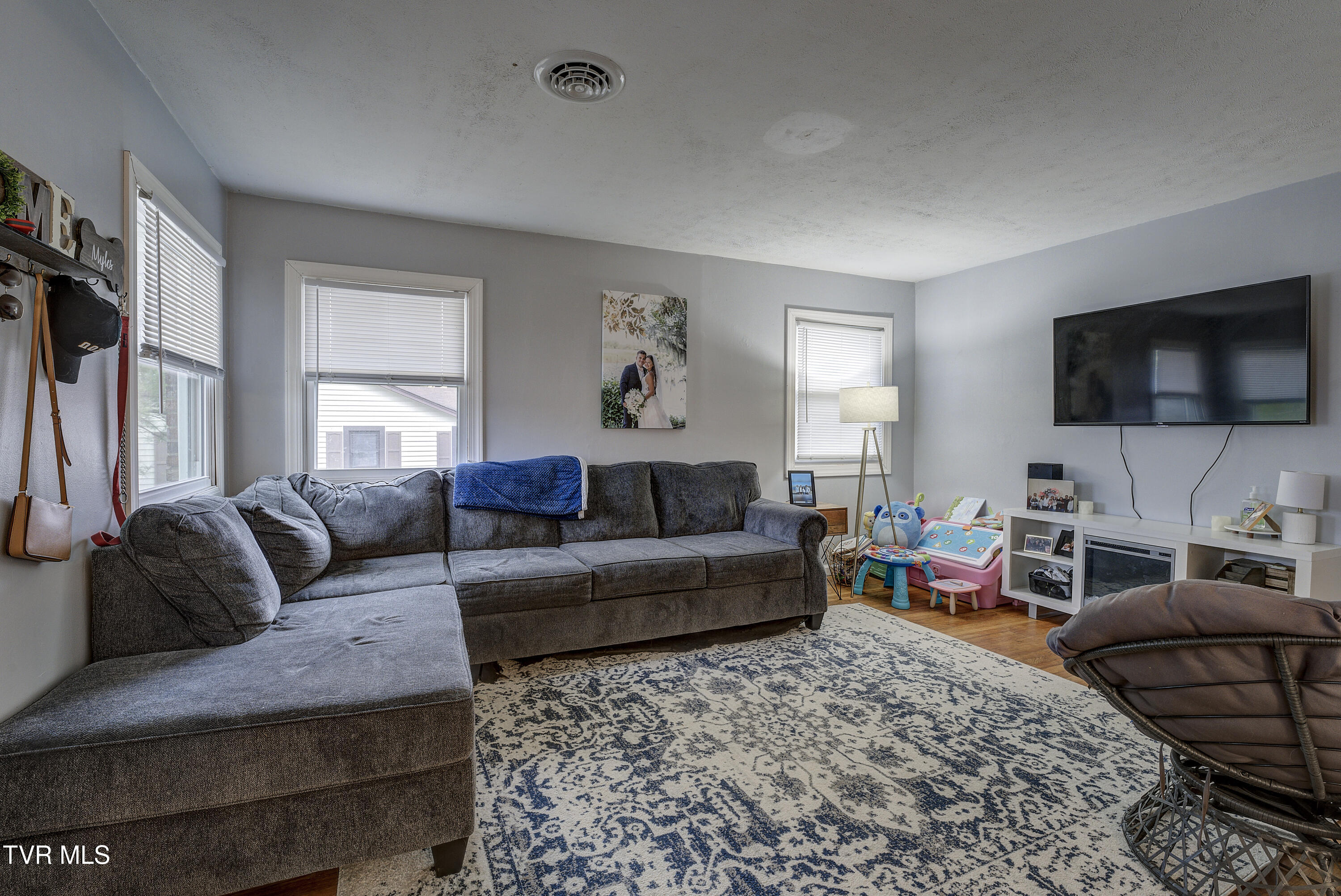 2104 Patton Street Property Photo 6