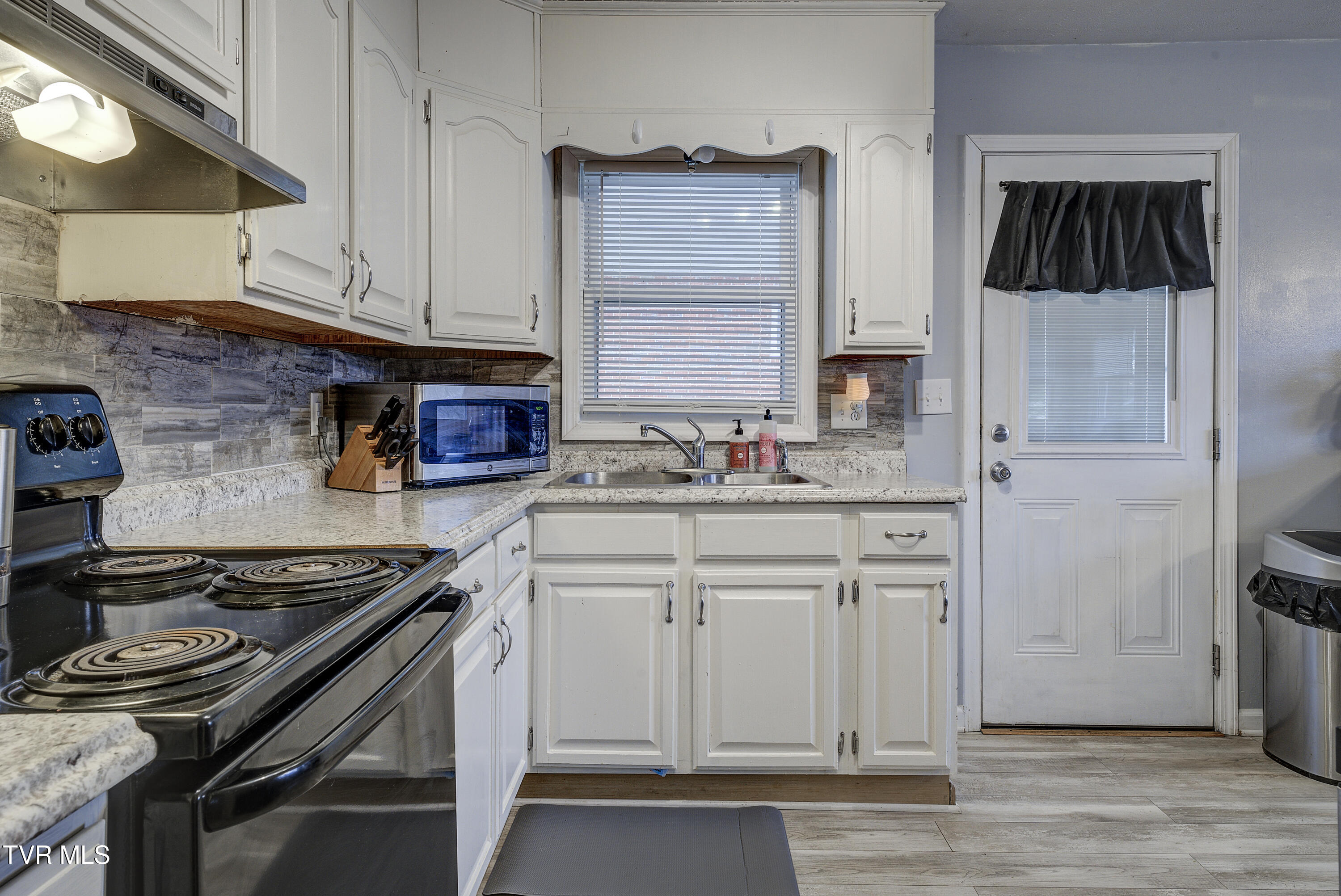 2104 Patton Street Property Photo 13