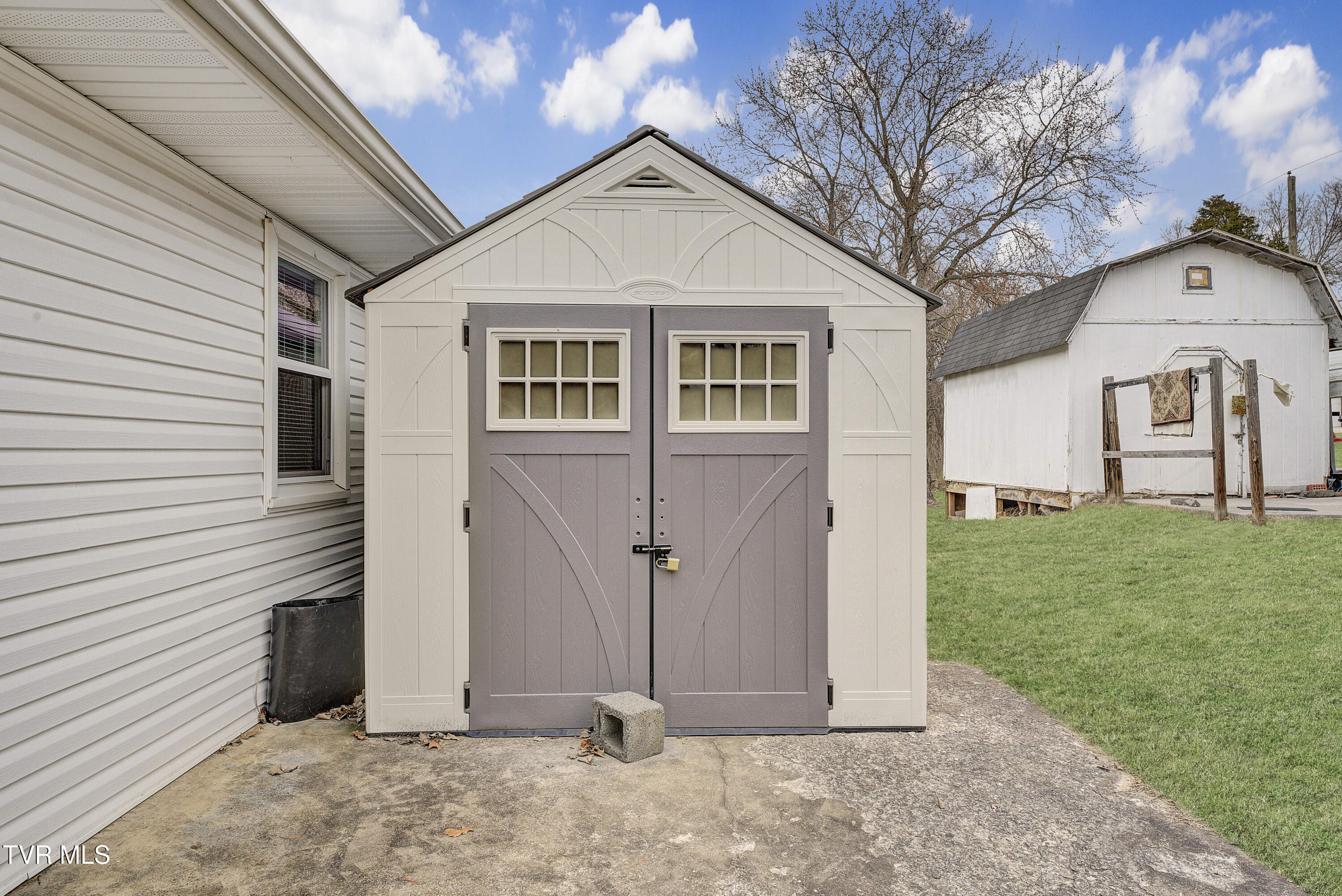 2104 Patton Street Property Photo 38