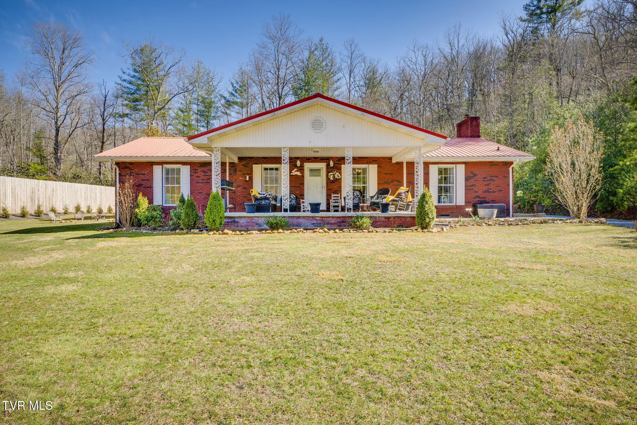 200 Laurel Flats Road Property Photo
