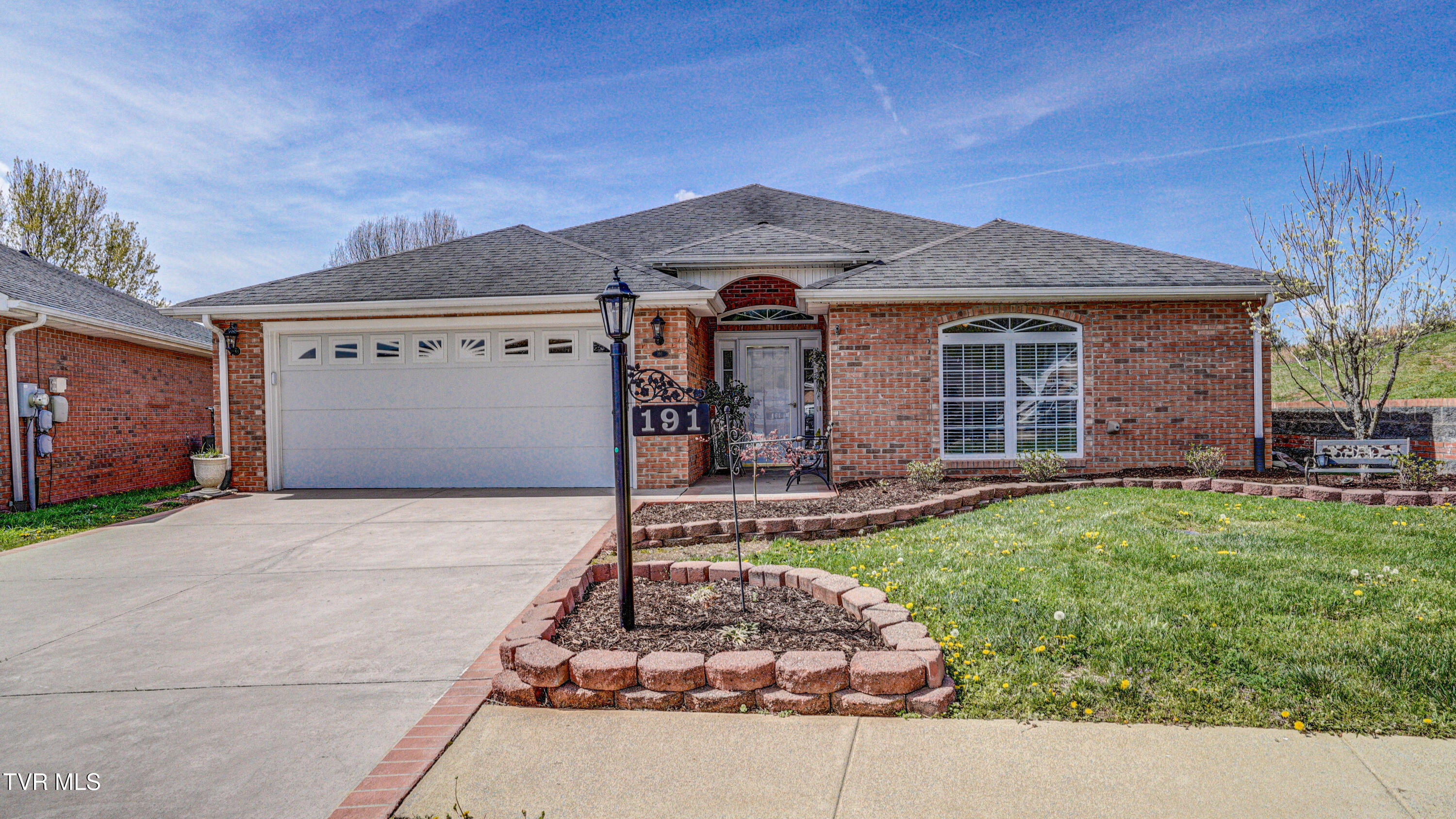 191 Apple Lake Drive Property Photo 1