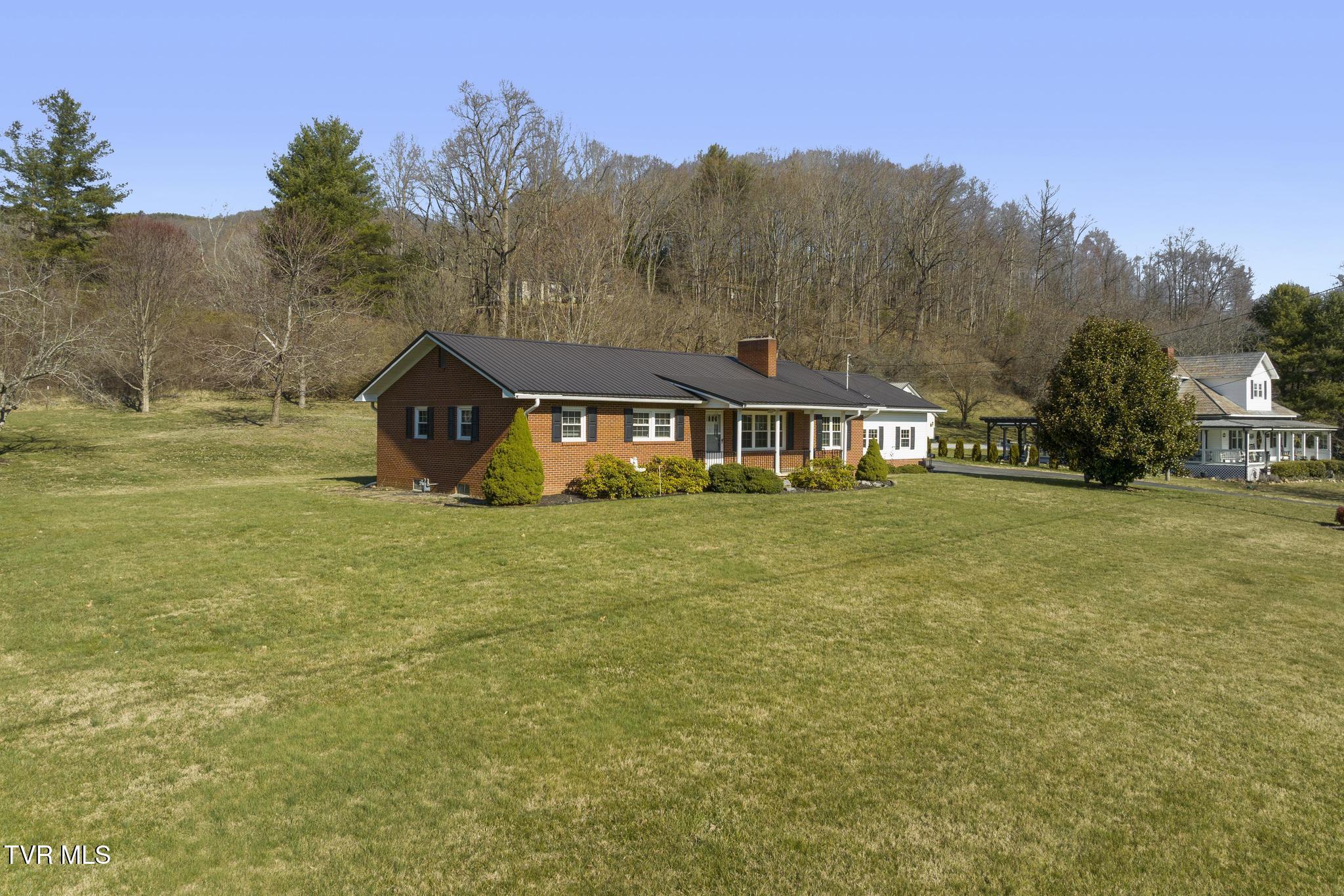 5021 Unicoi Drive Drive Property Photo 2
