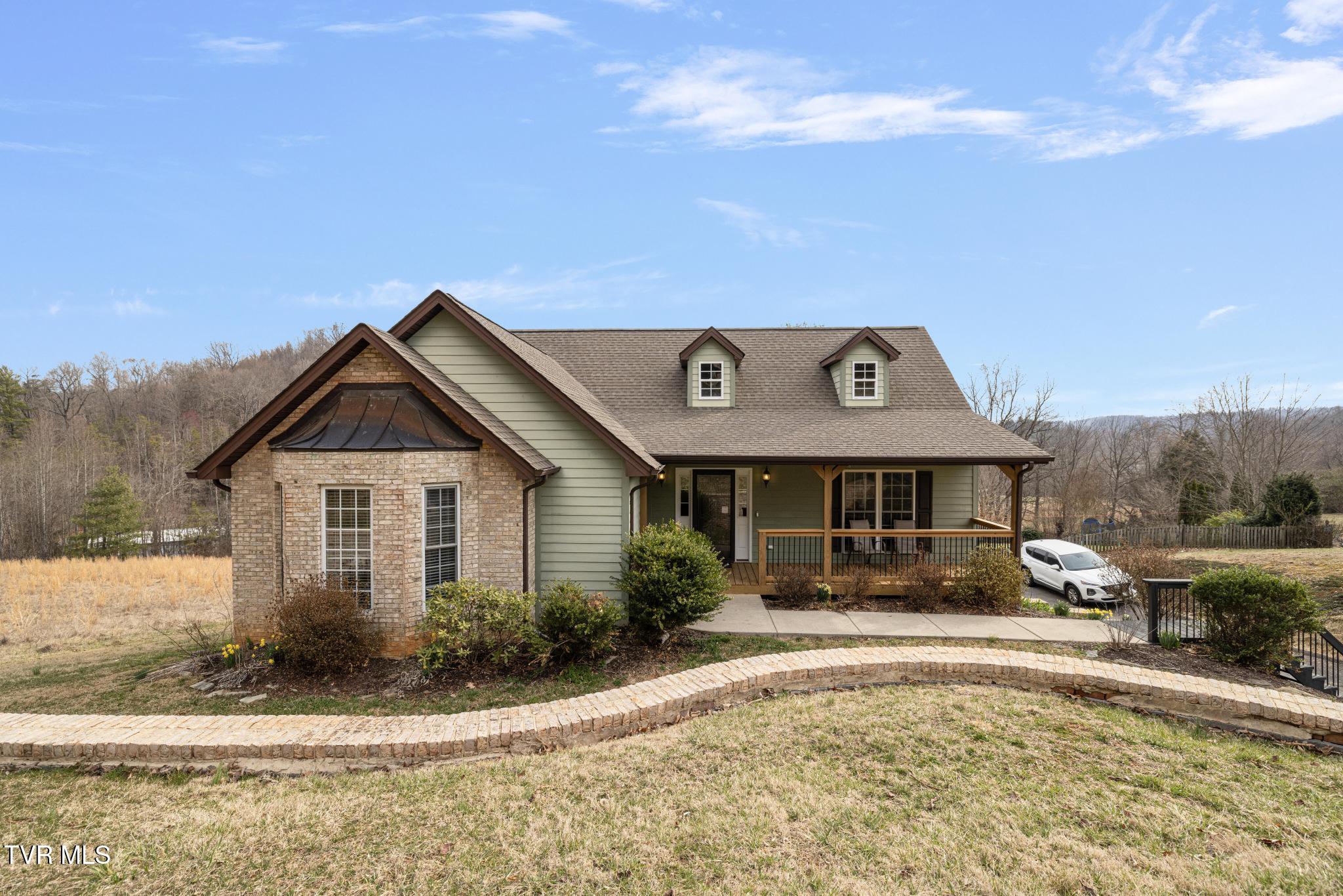 5013 Country Drive Property Photo