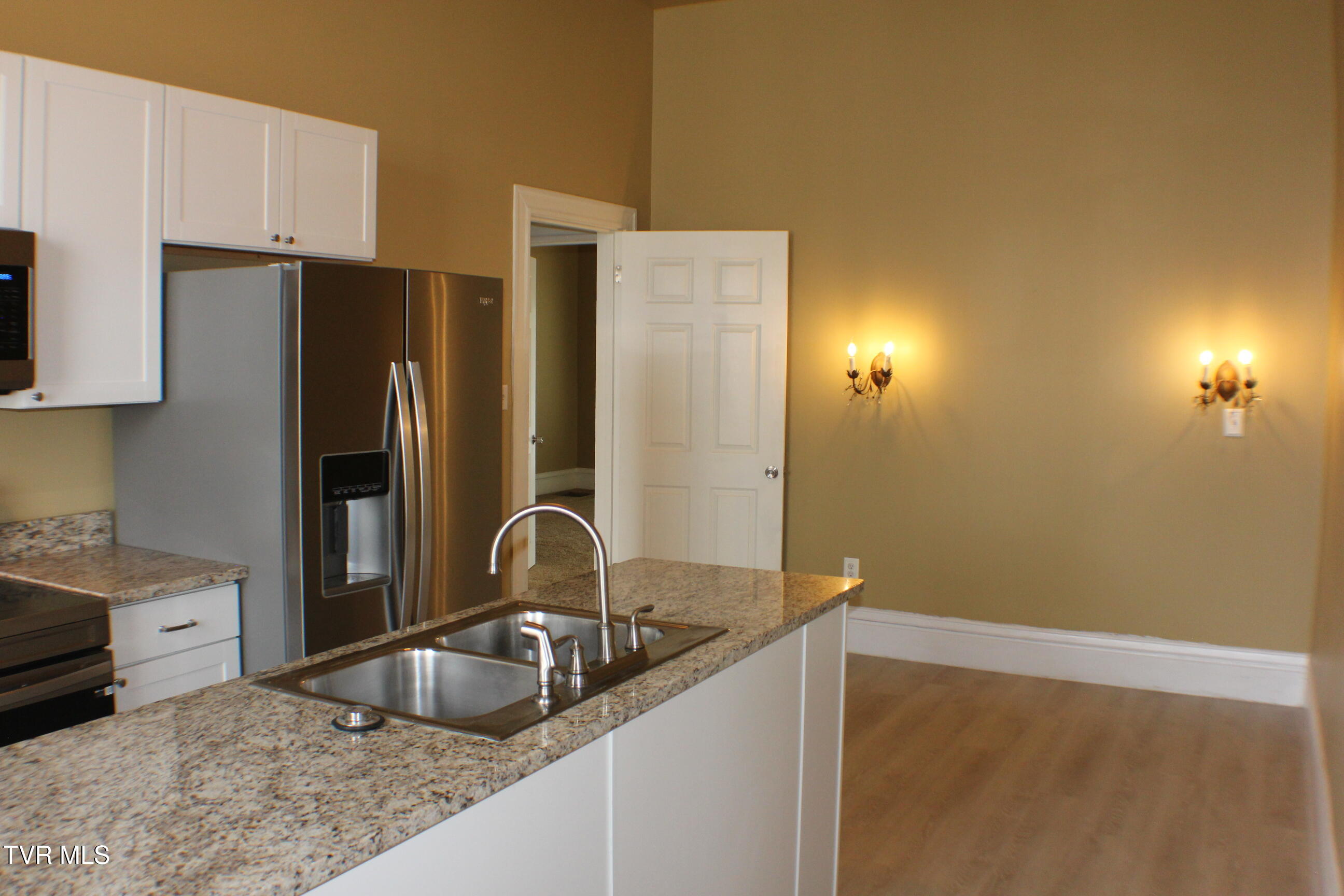 924 Maryland Avenue Property Photo 11