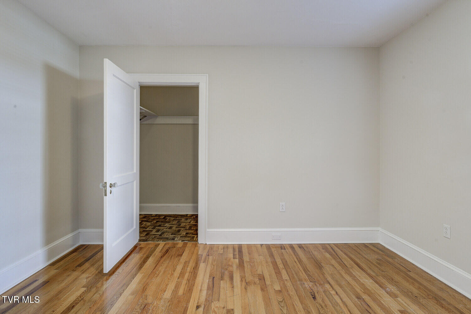 411 West D Street Property Photo 26