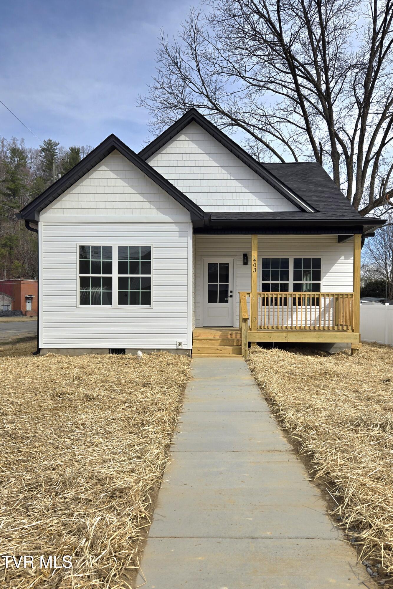 403 Walnut Street Property Photo 1