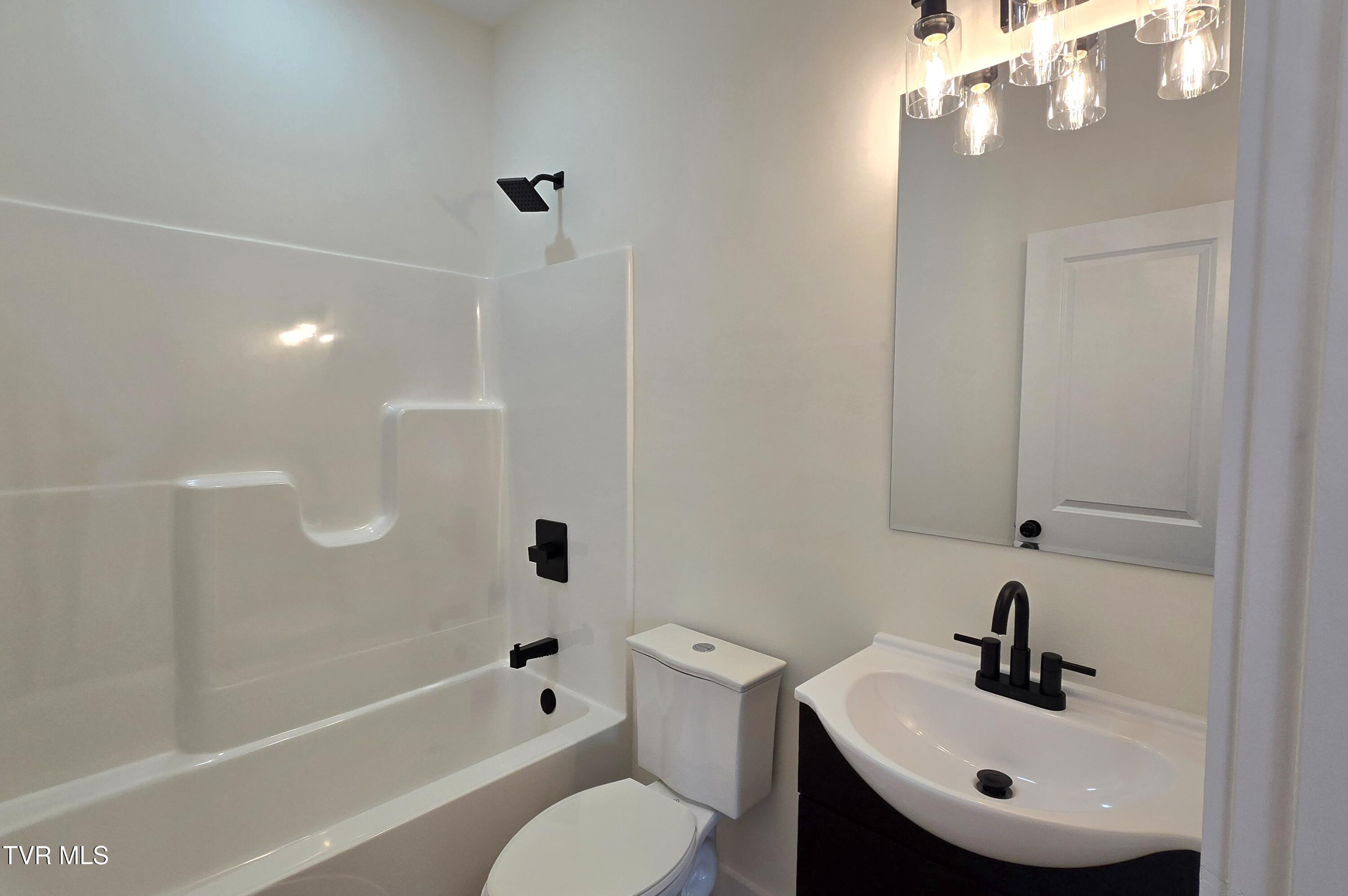 403 Walnut Street Property Photo 25