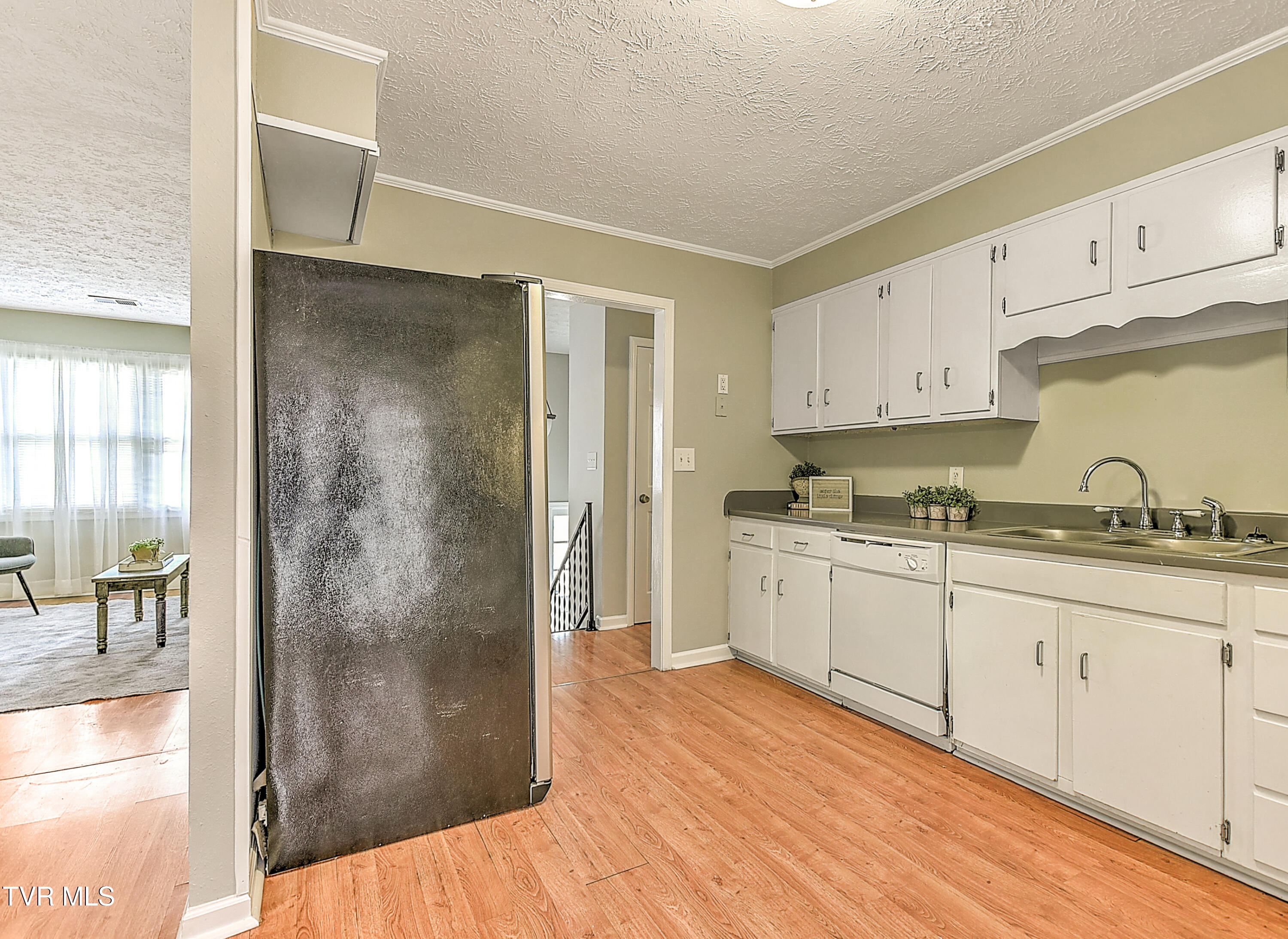 2109 Pinebrook Drive Property Photo 9