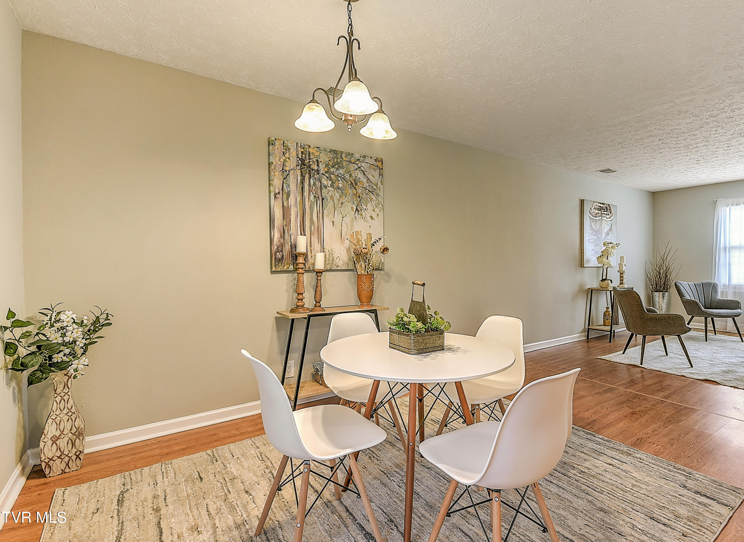 2109 Pinebrook Drive Property Photo 11