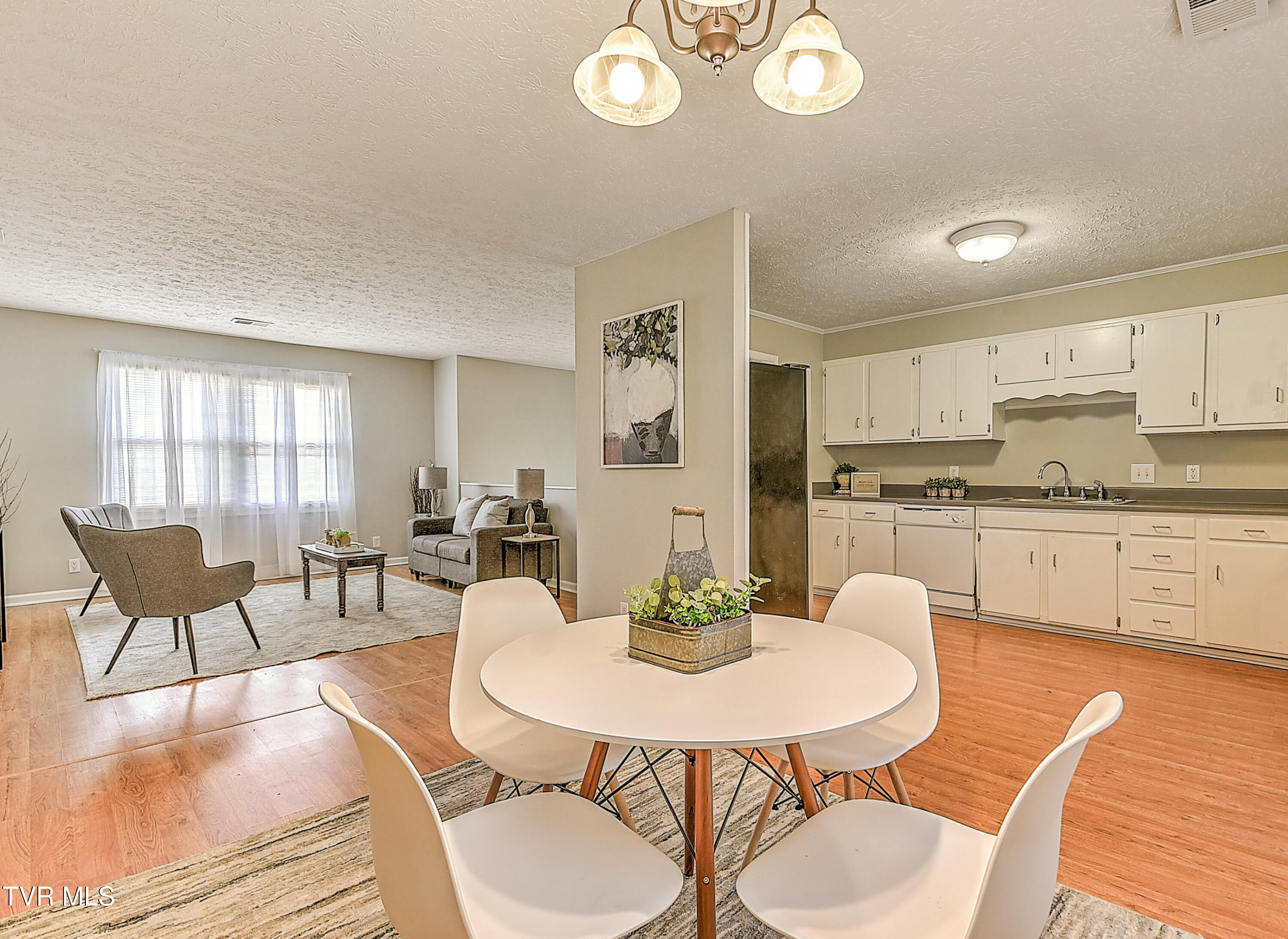 2109 Pinebrook Drive Property Photo 12