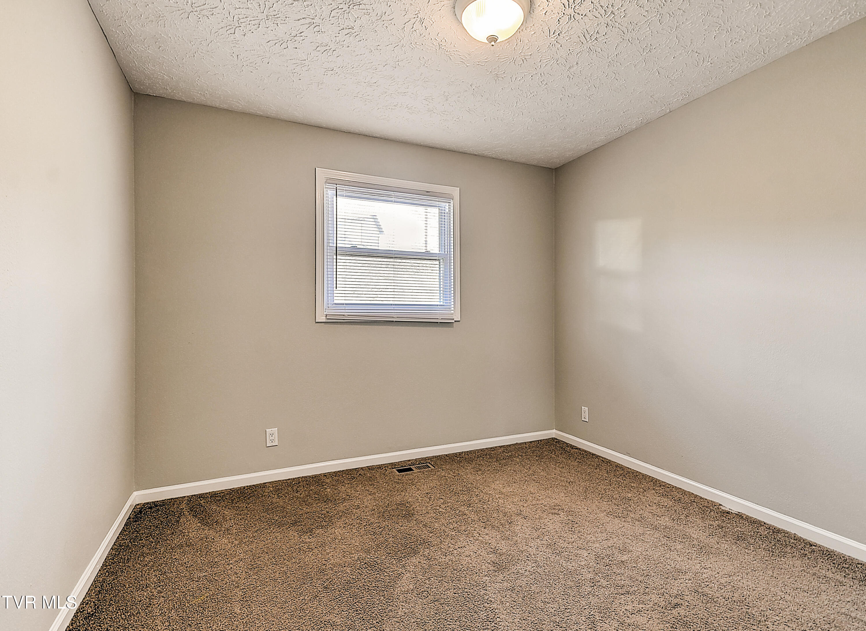 2109 Pinebrook Drive Property Photo 19