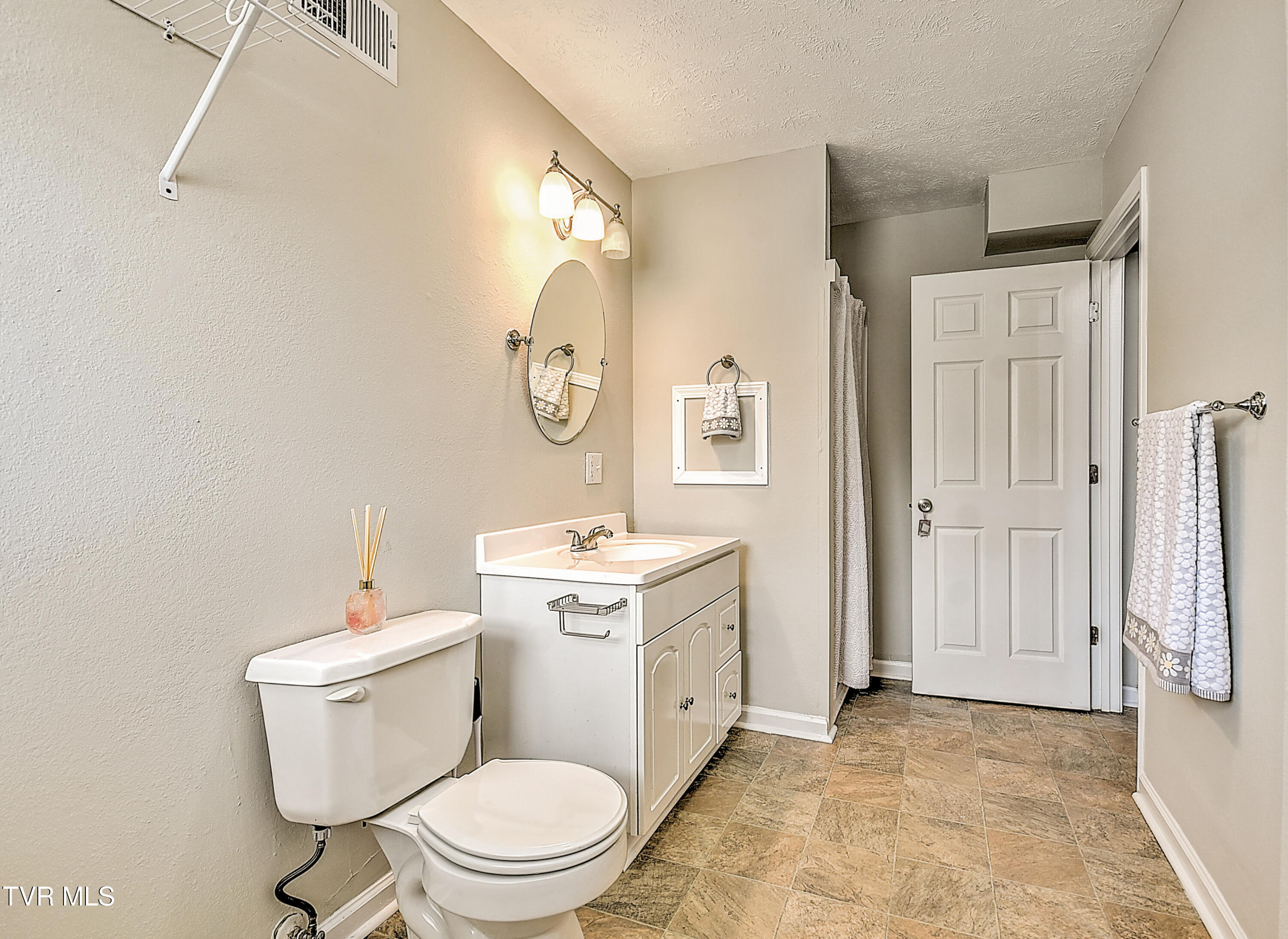 2109 Pinebrook Drive Property Photo 32