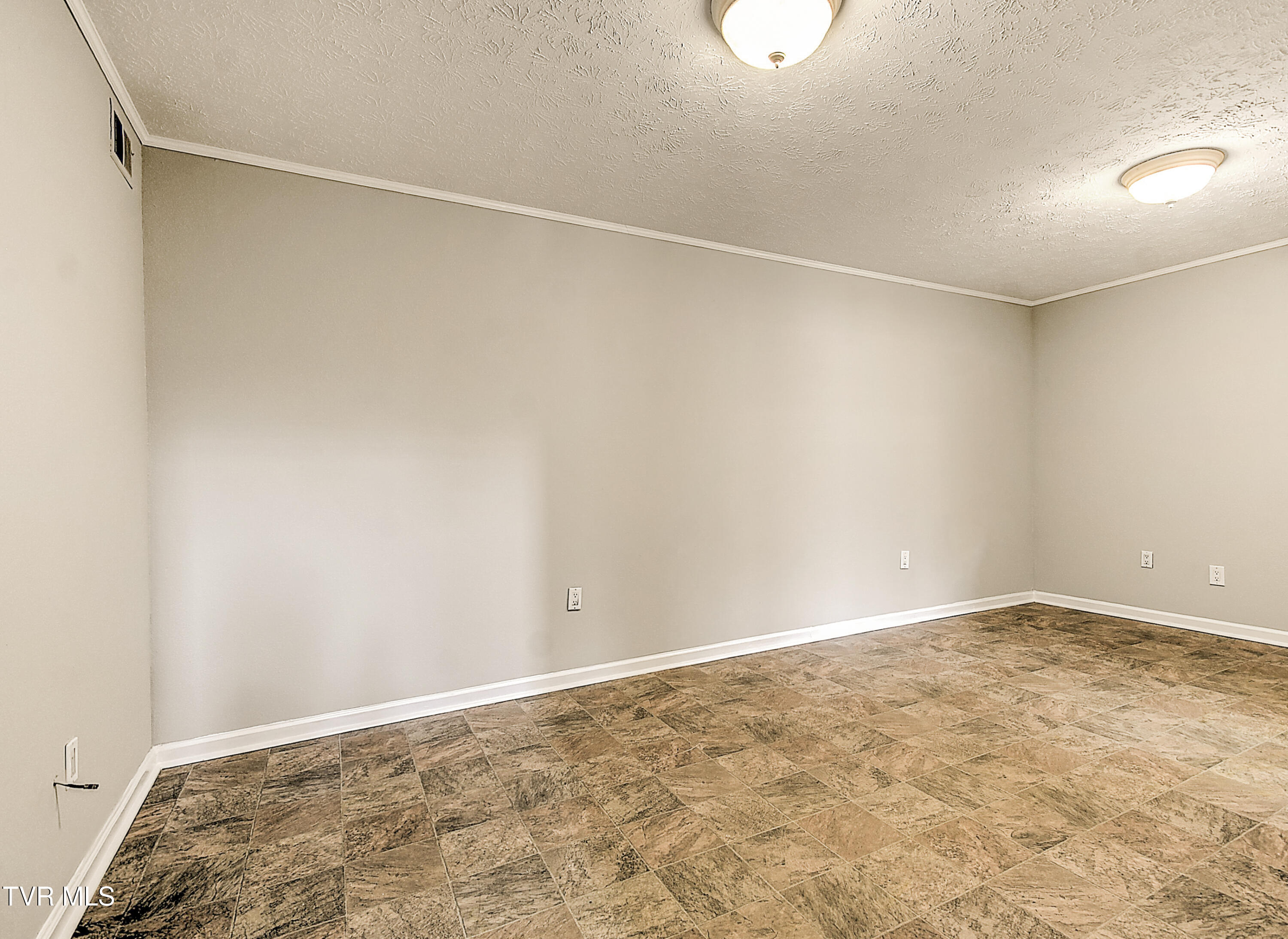 2109 Pinebrook Drive Property Photo 33