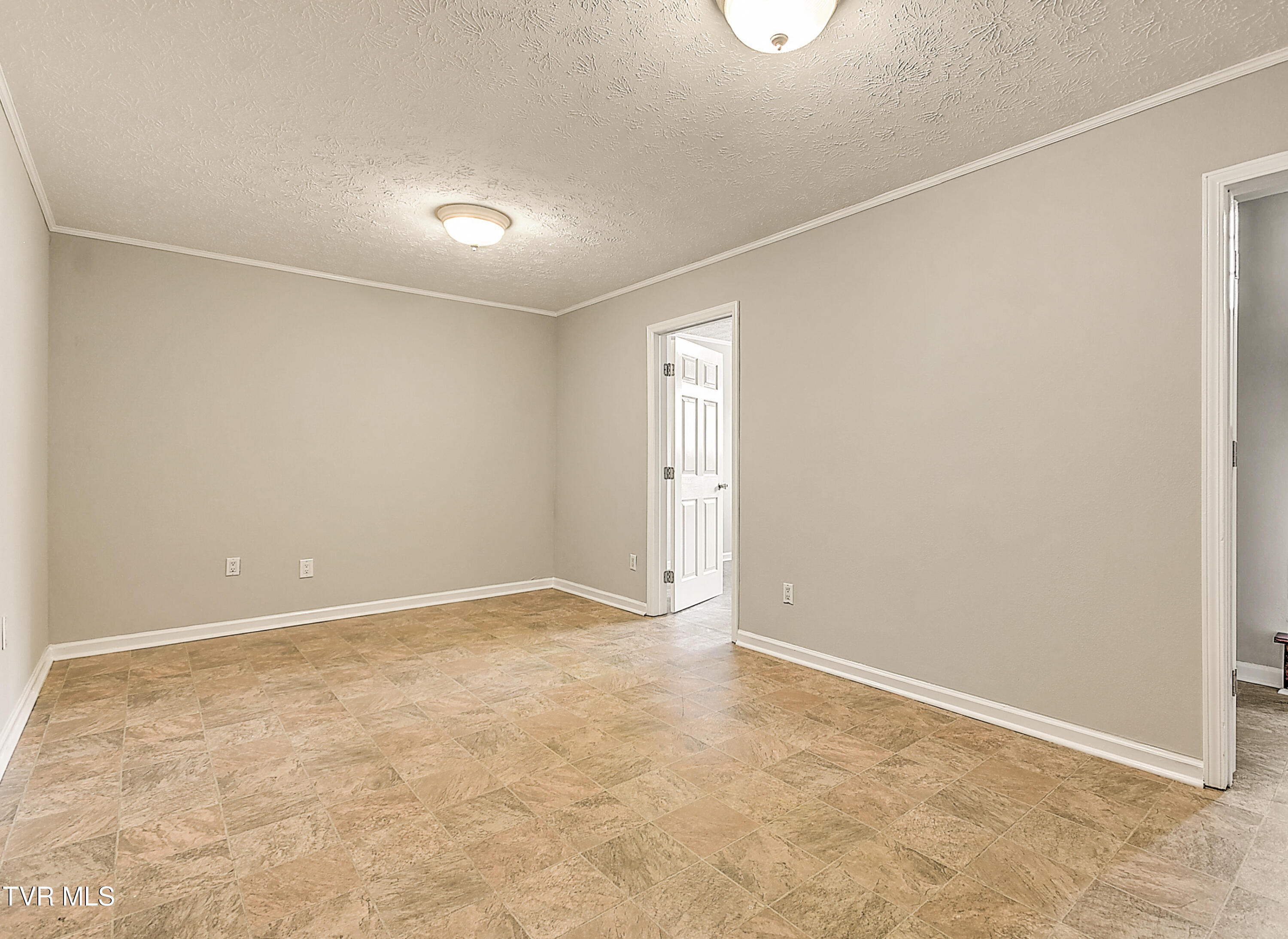2109 Pinebrook Drive Property Photo 34