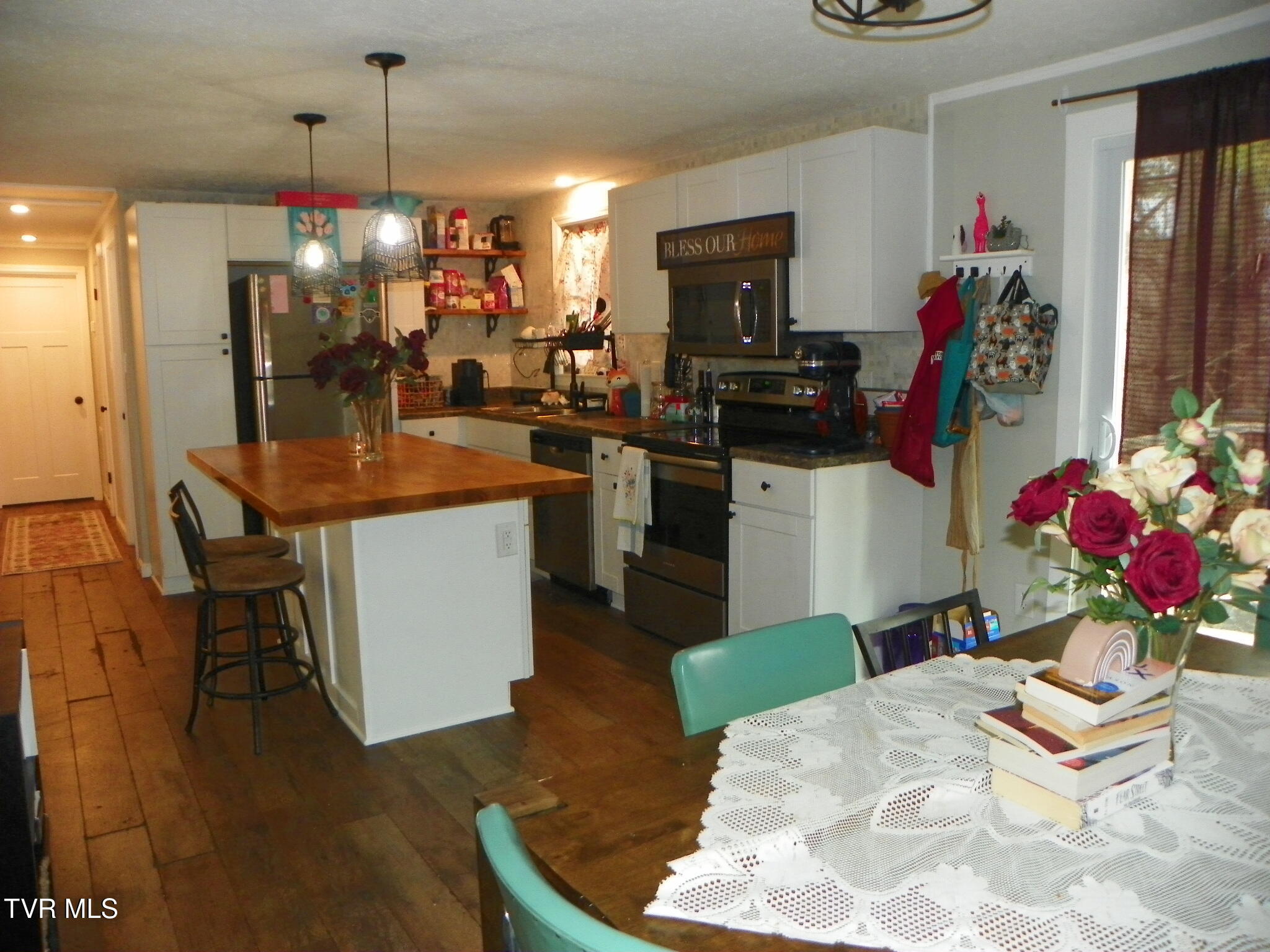 464 Pugh Mountain Rd Road Property Photo 4