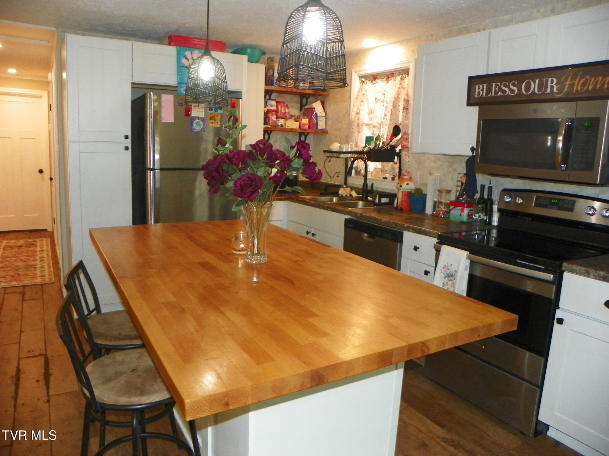 464 Pugh Mountain Rd Road Property Photo 12