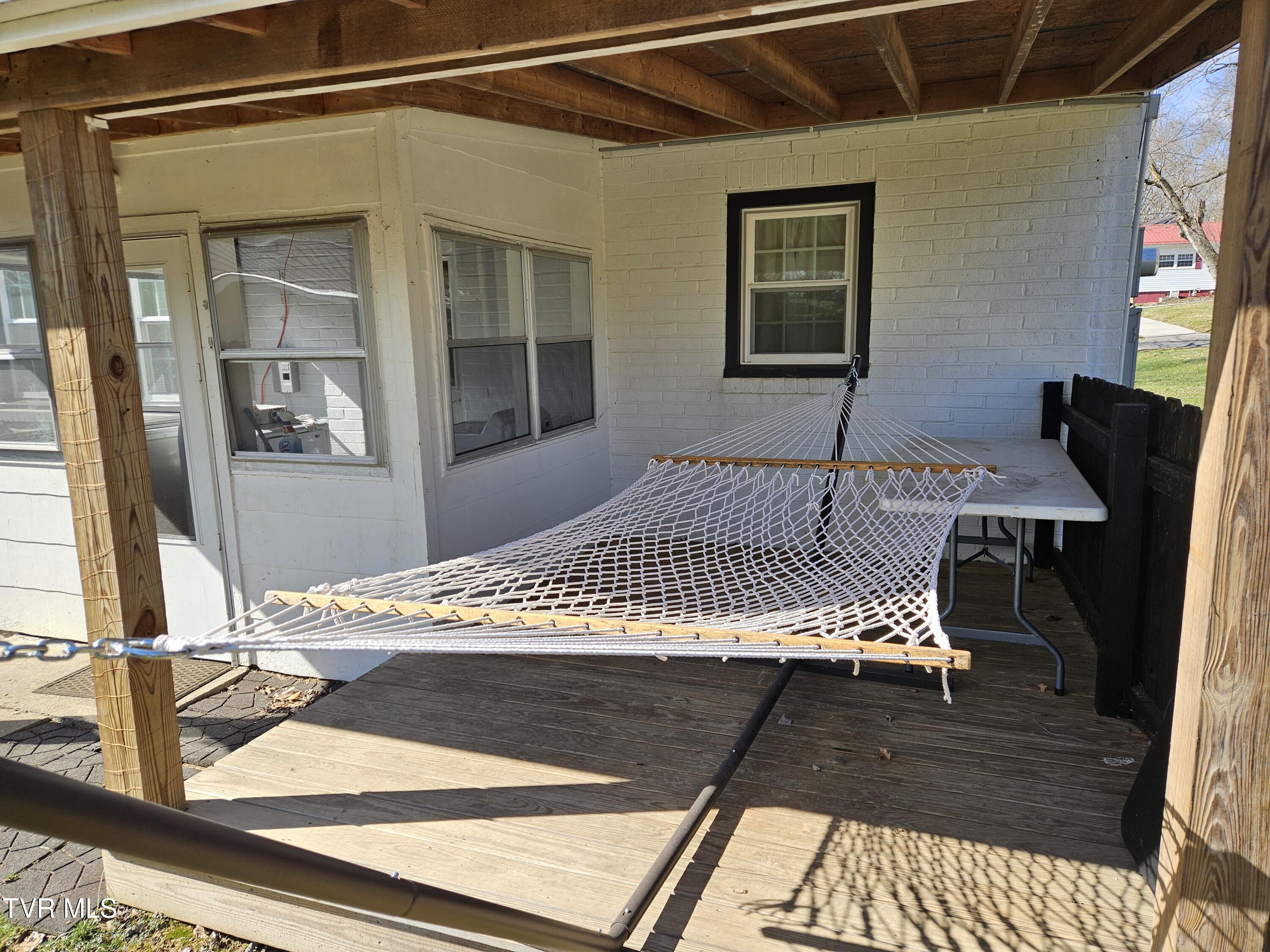 220 Circle Drive Property Photo 15