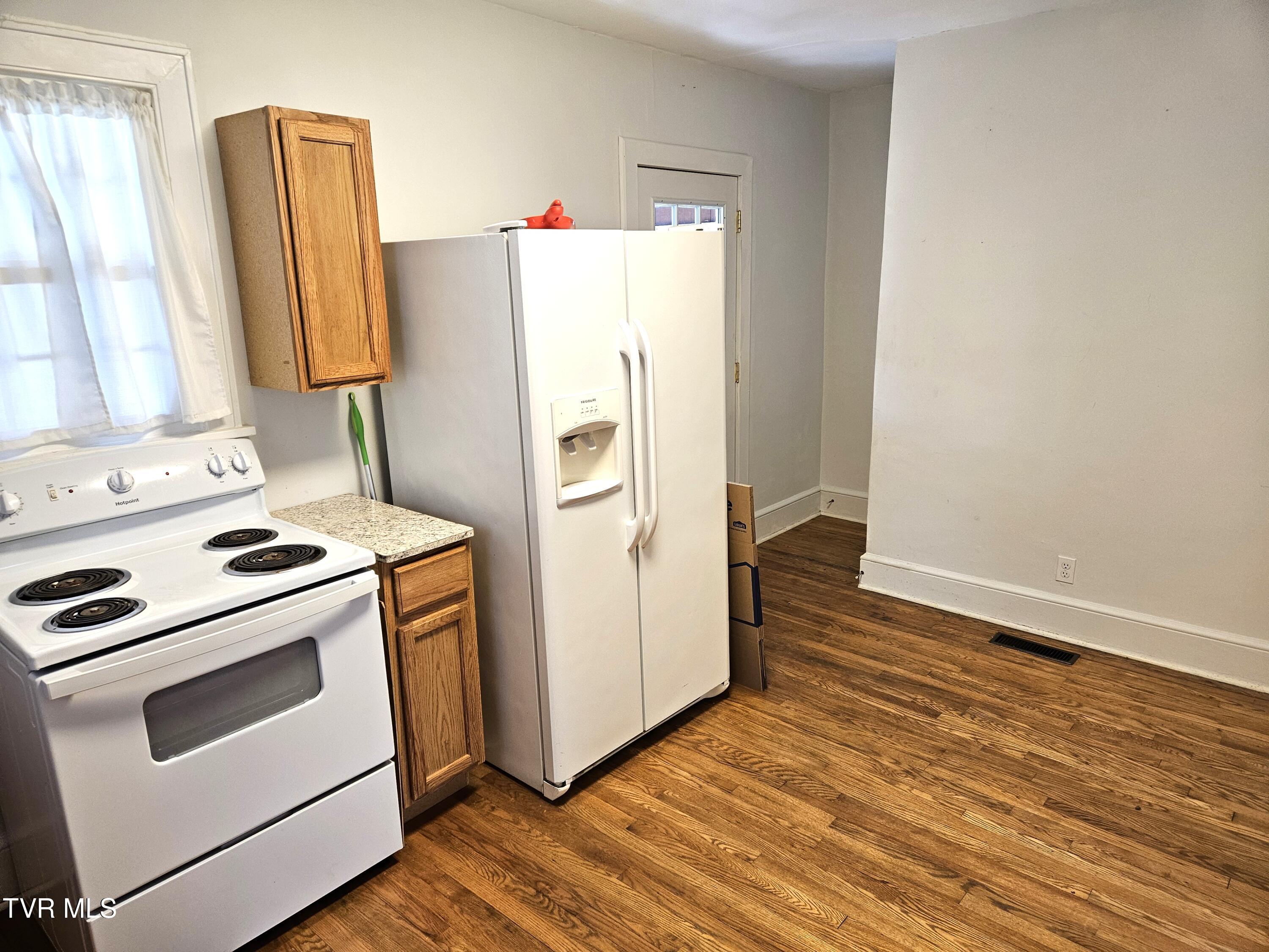 220 Circle Drive Property Photo 17