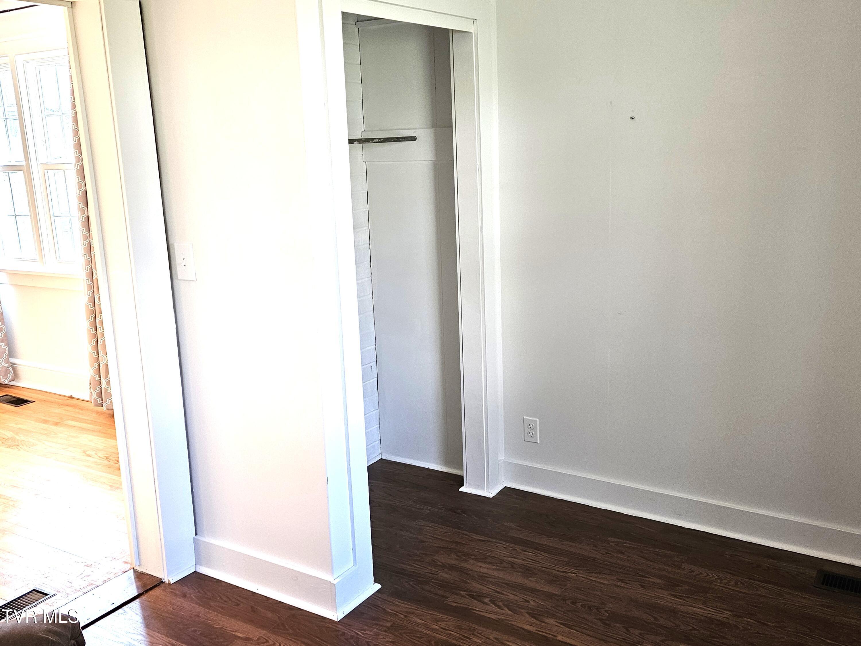 220 Circle Drive Property Photo 24