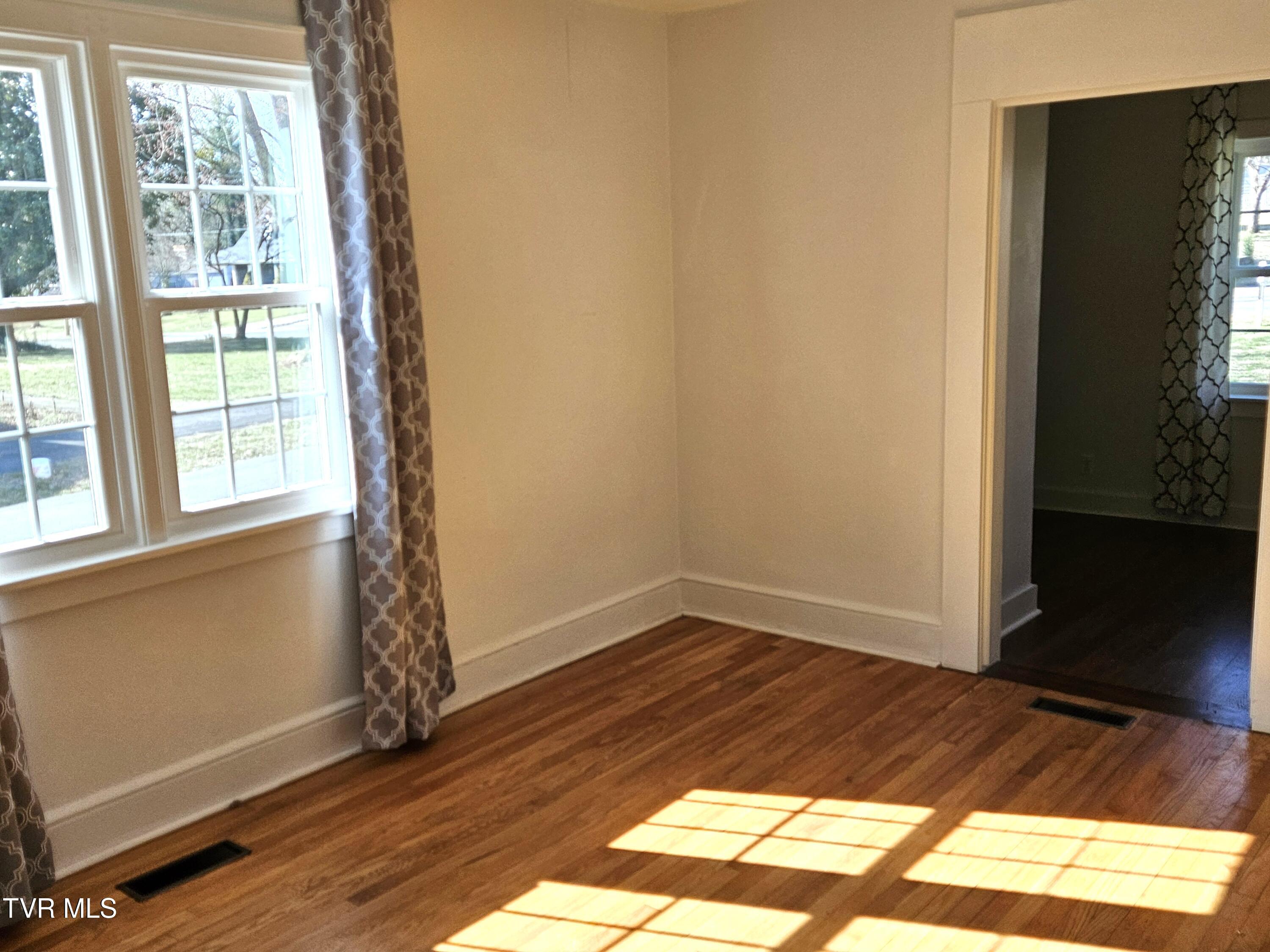 220 Circle Drive Property Photo 27