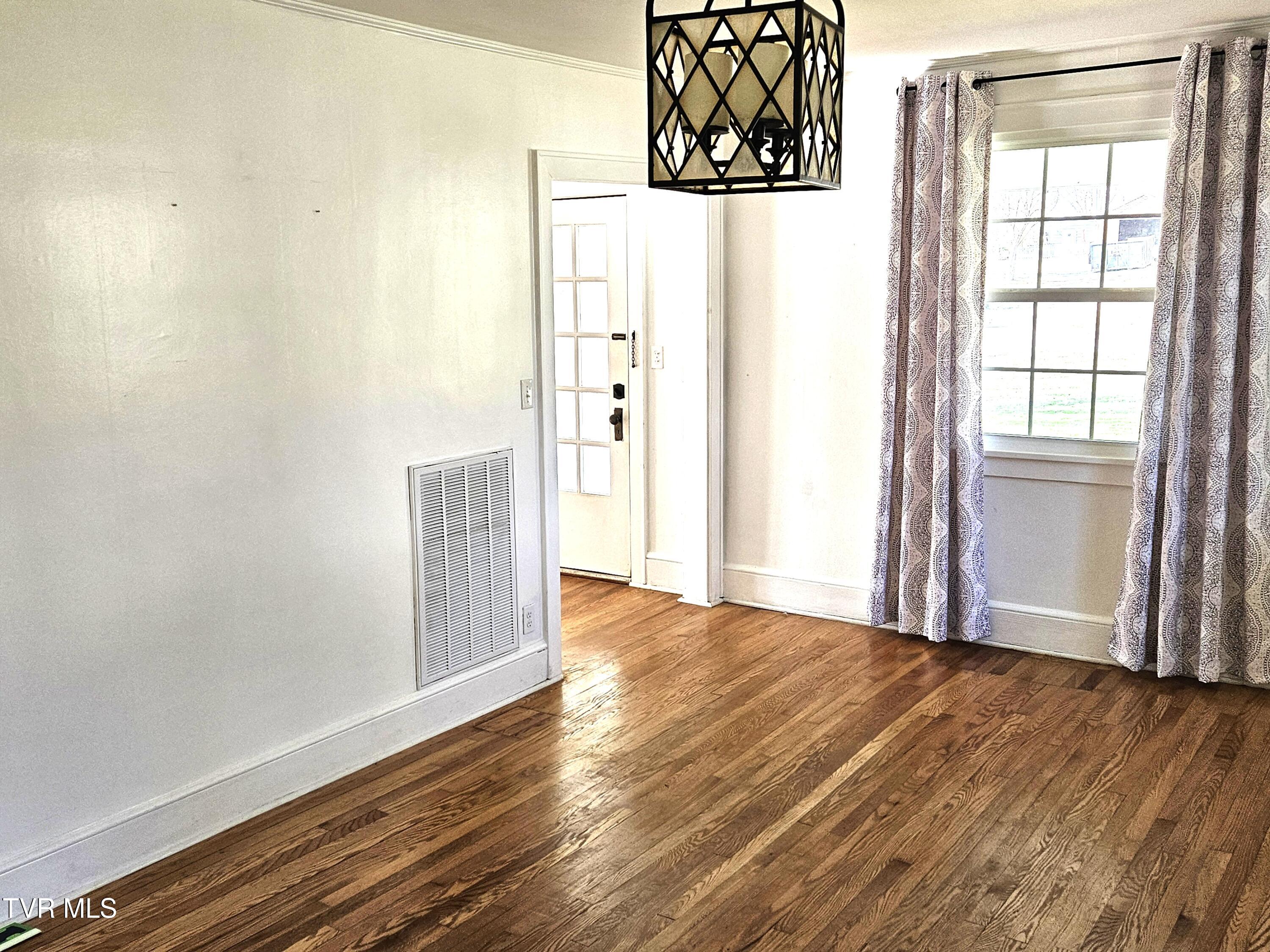 220 Circle Drive Property Photo 28