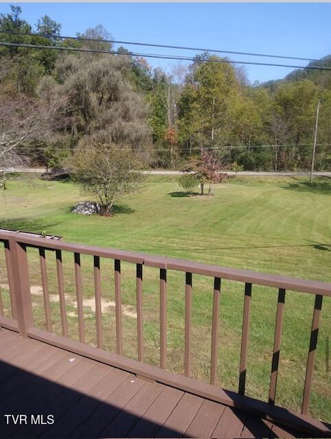 9823 Hollyfield Road Property Photo 3