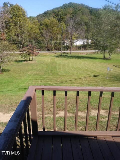 9823 Hollyfield Road Property Photo 4