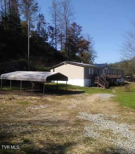9823 Hollyfield Road Property Photo 5