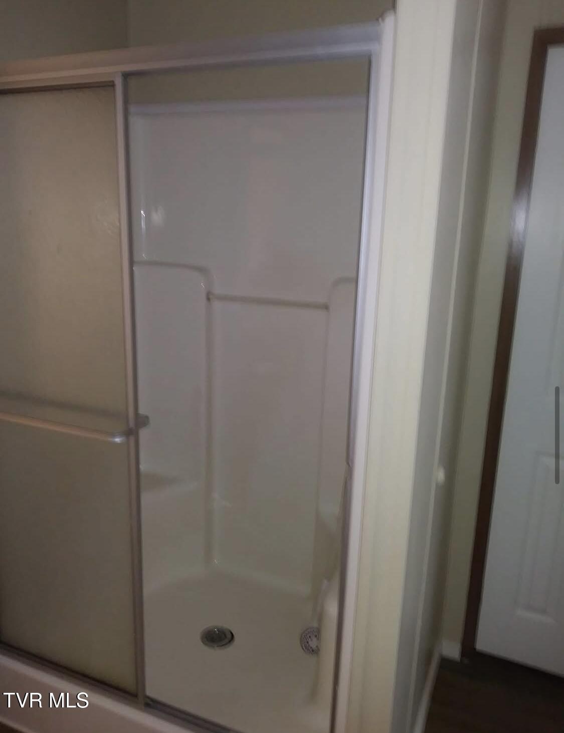 9823 Hollyfield Road Property Photo 11