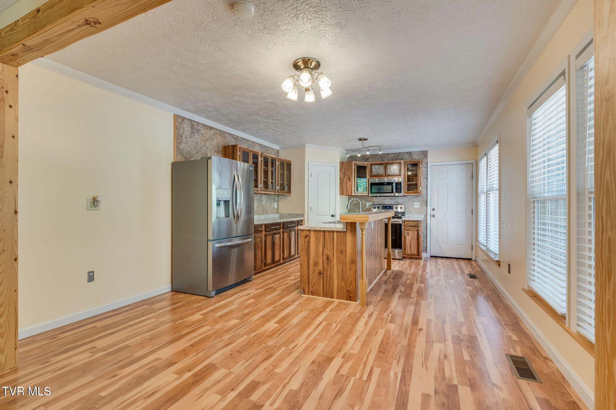 402 Easley Drive Property Photo 8