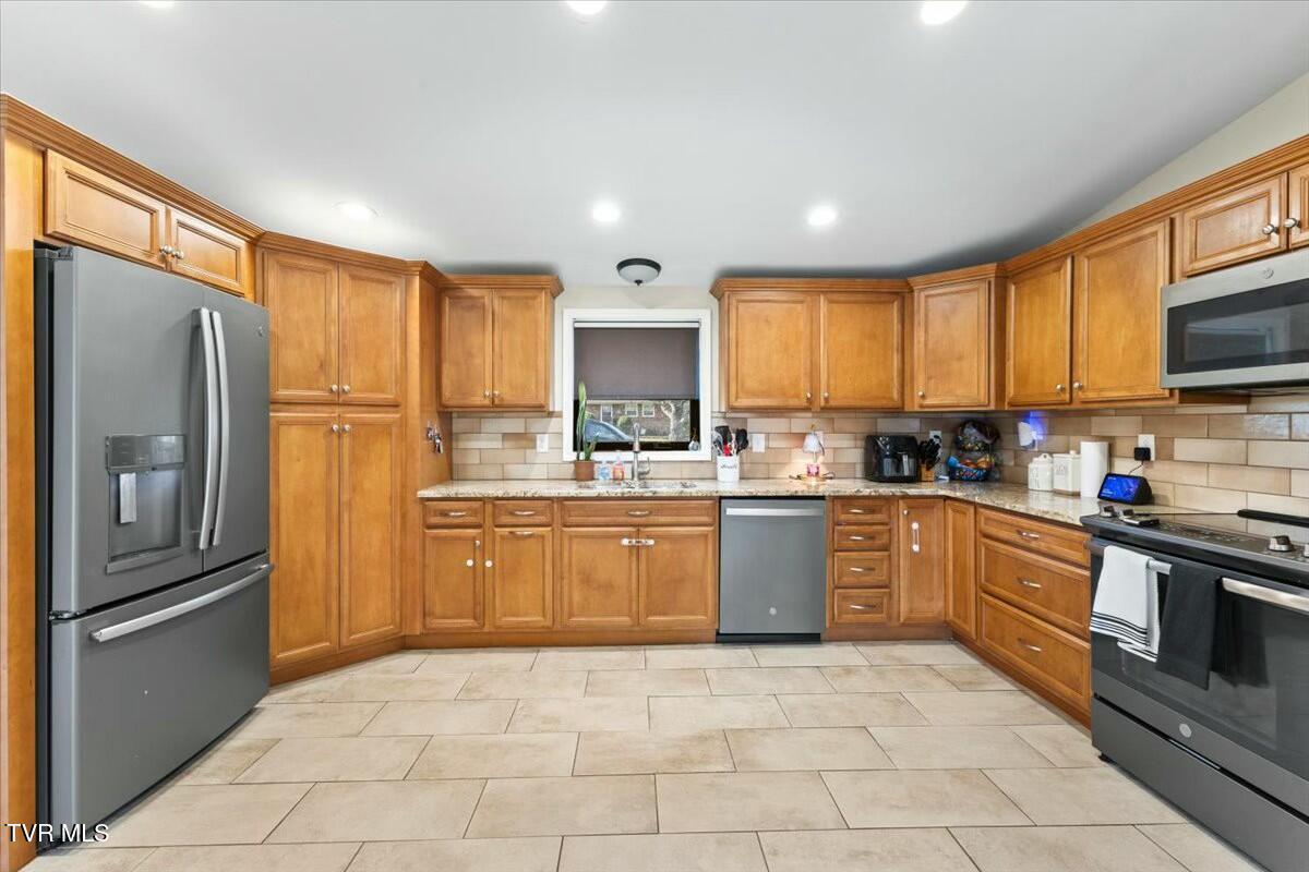 589 Dogwood Drive Property Photo 10