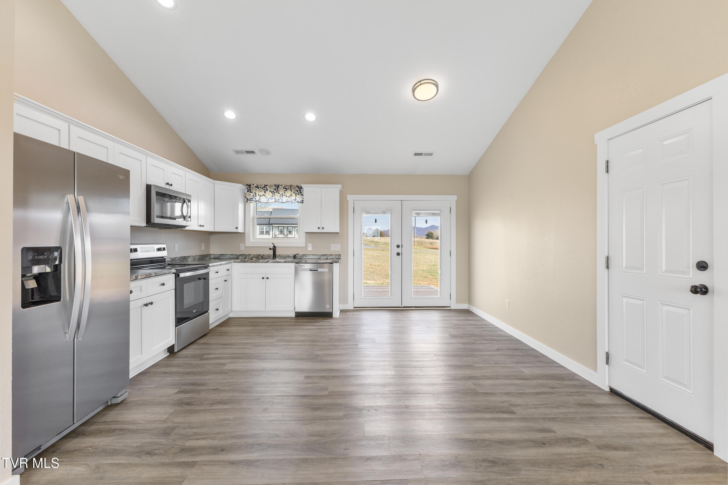 142 Owens Road Property Photo 12