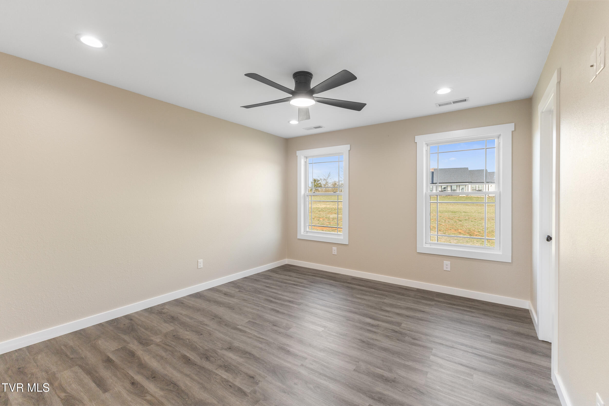 142 Owens Road Property Photo 19