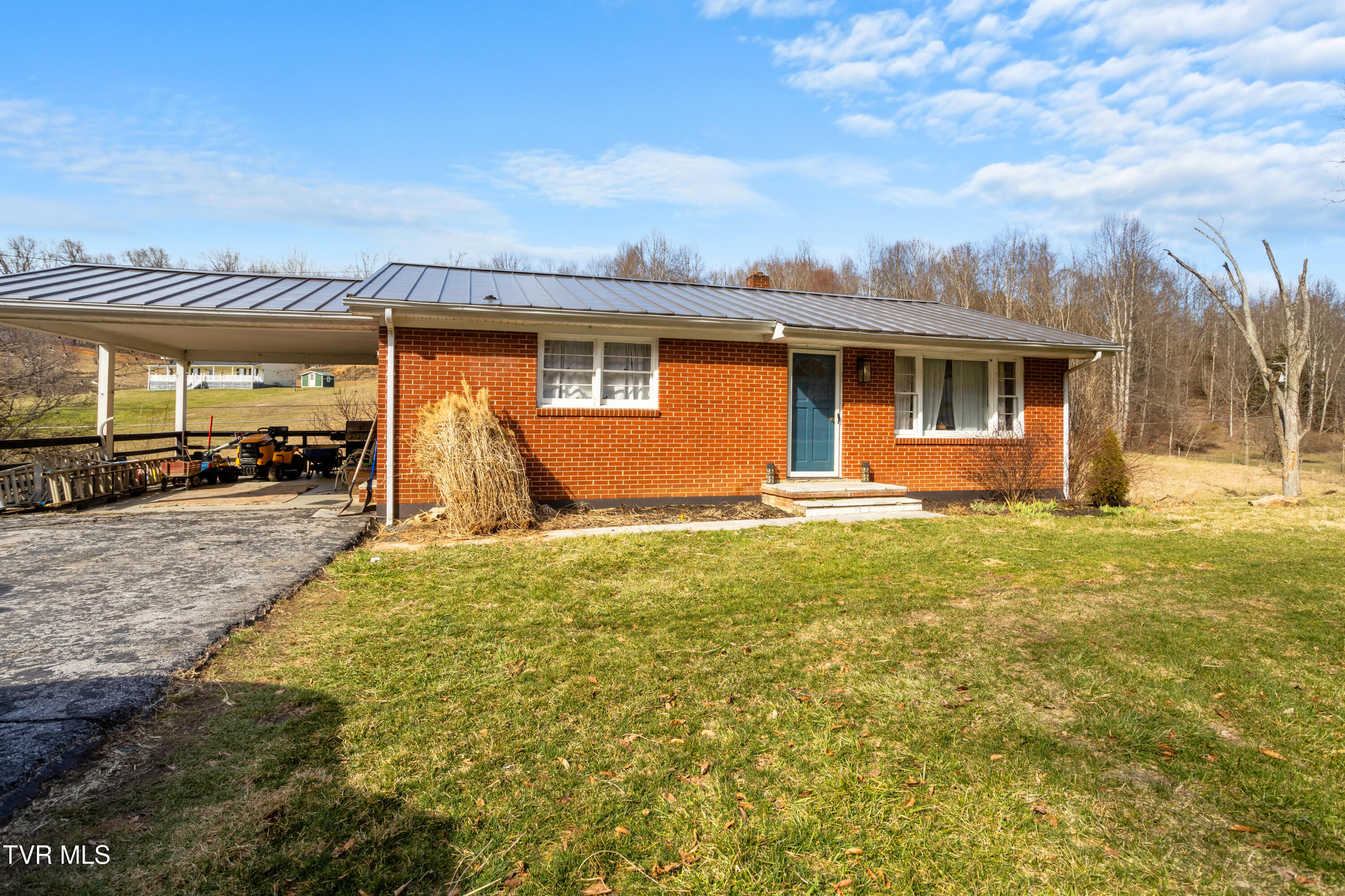 28585 Smyth Chapel Road Property Photo