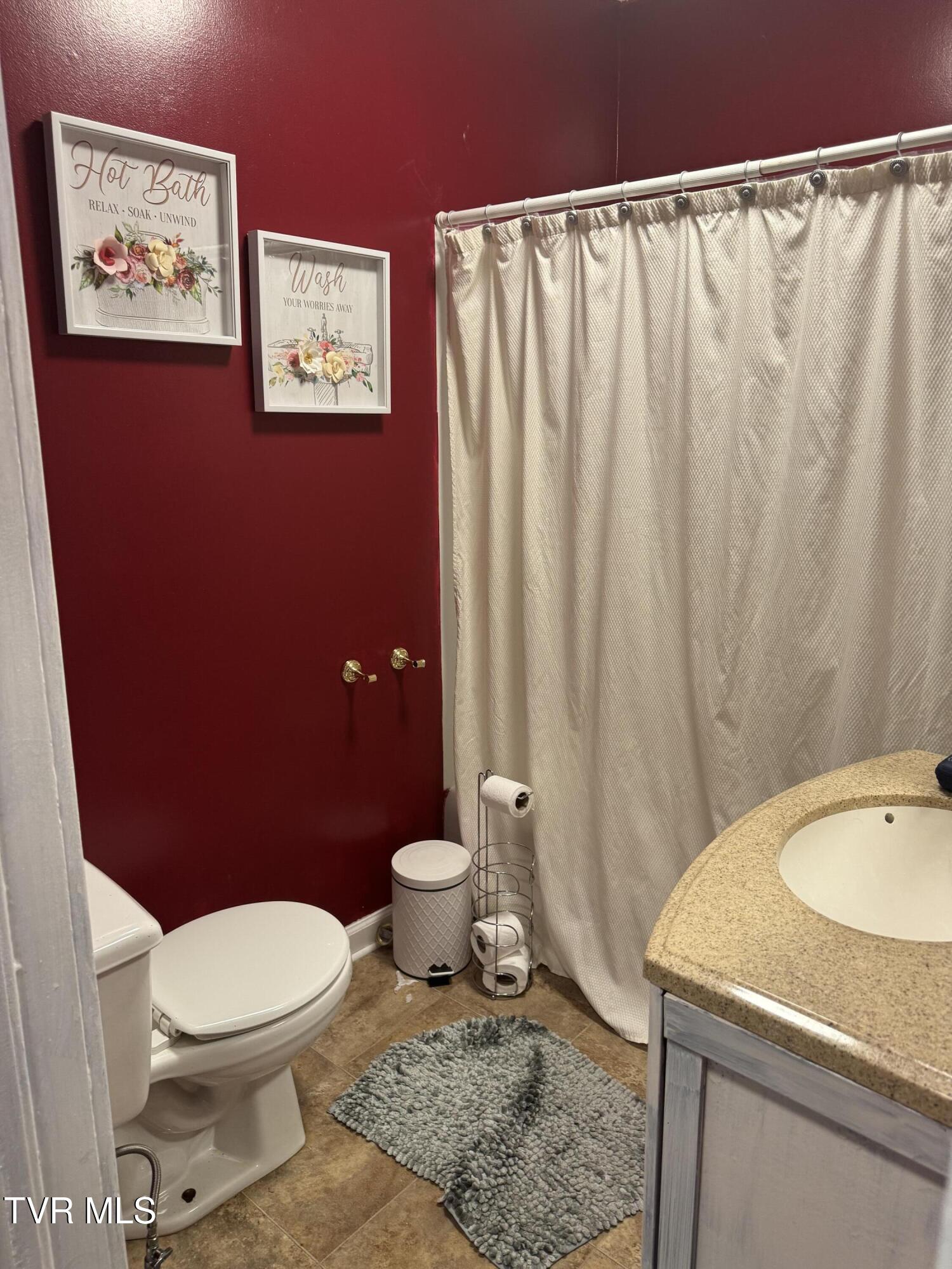 812 Northwest Virginia Avenue Property Photo 8