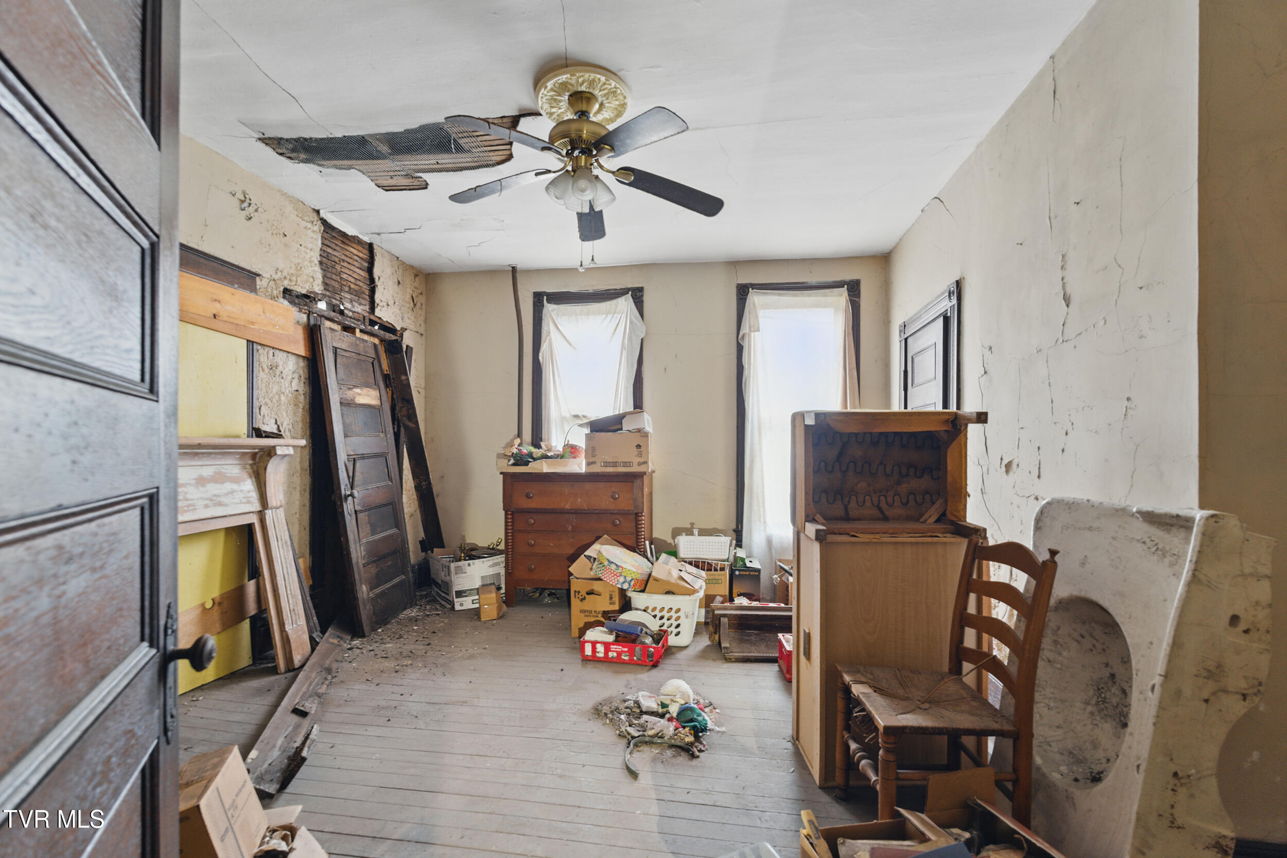 1030 Hill Street Property Photo 11