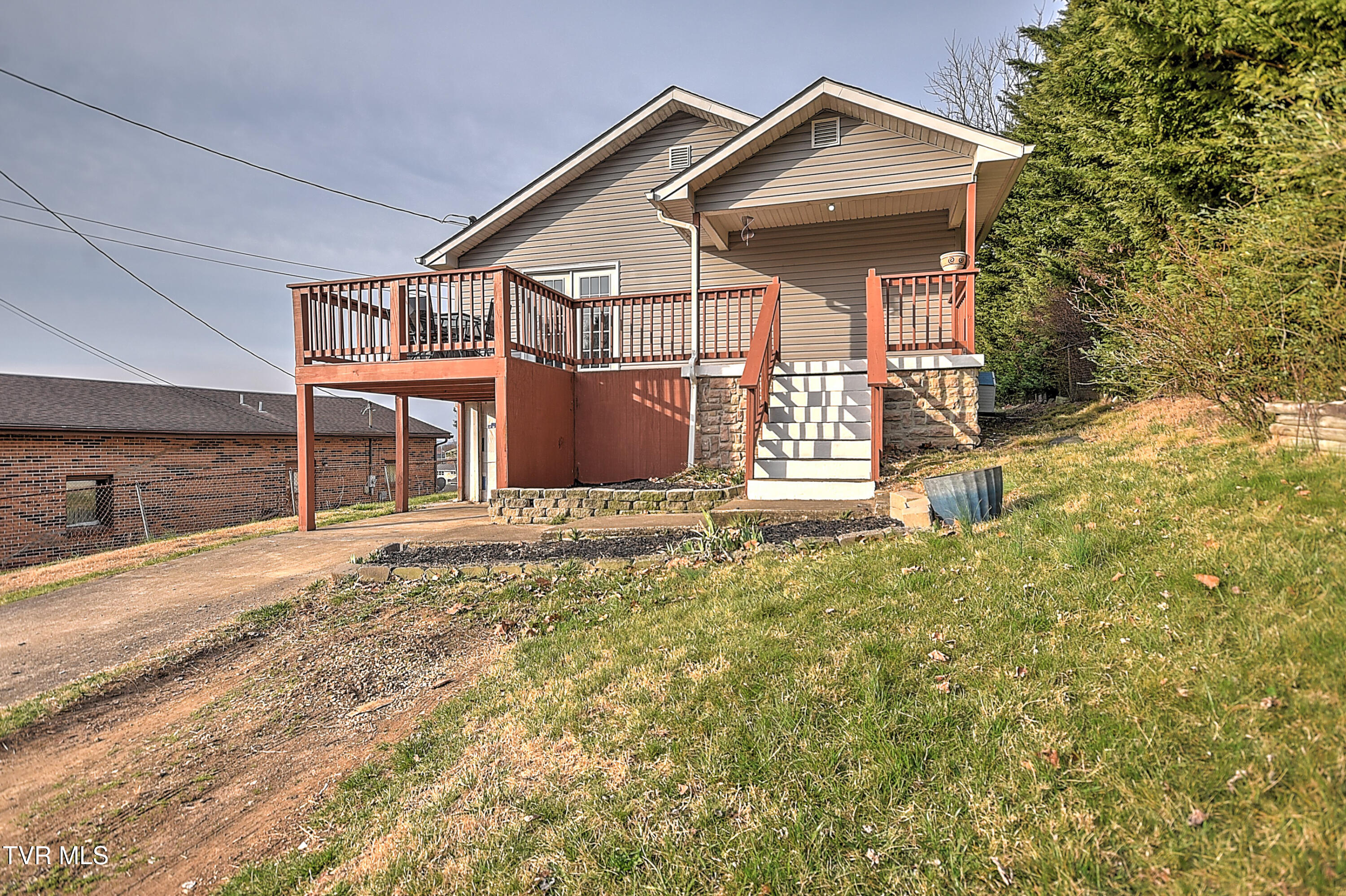 204 Lucy Road Property Photo