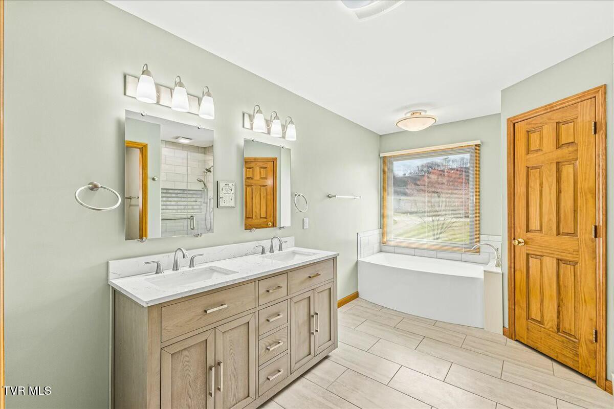 1712 Cooks Valley Road Property Photo 25