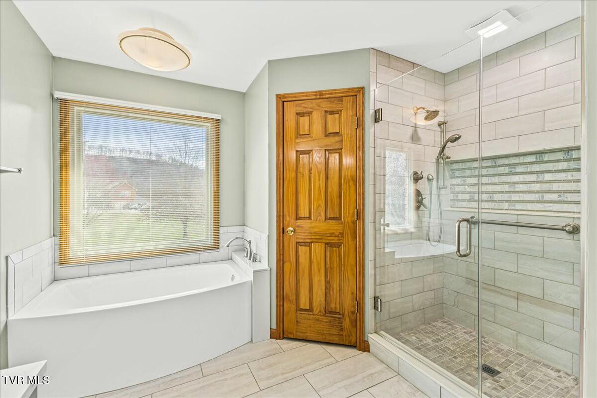1712 Cooks Valley Road Property Photo 27