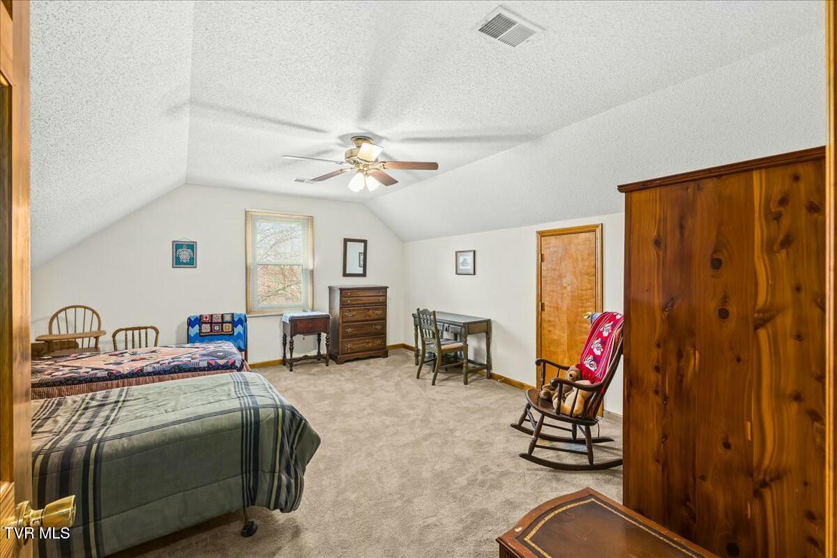 1712 Cooks Valley Road Property Photo 35