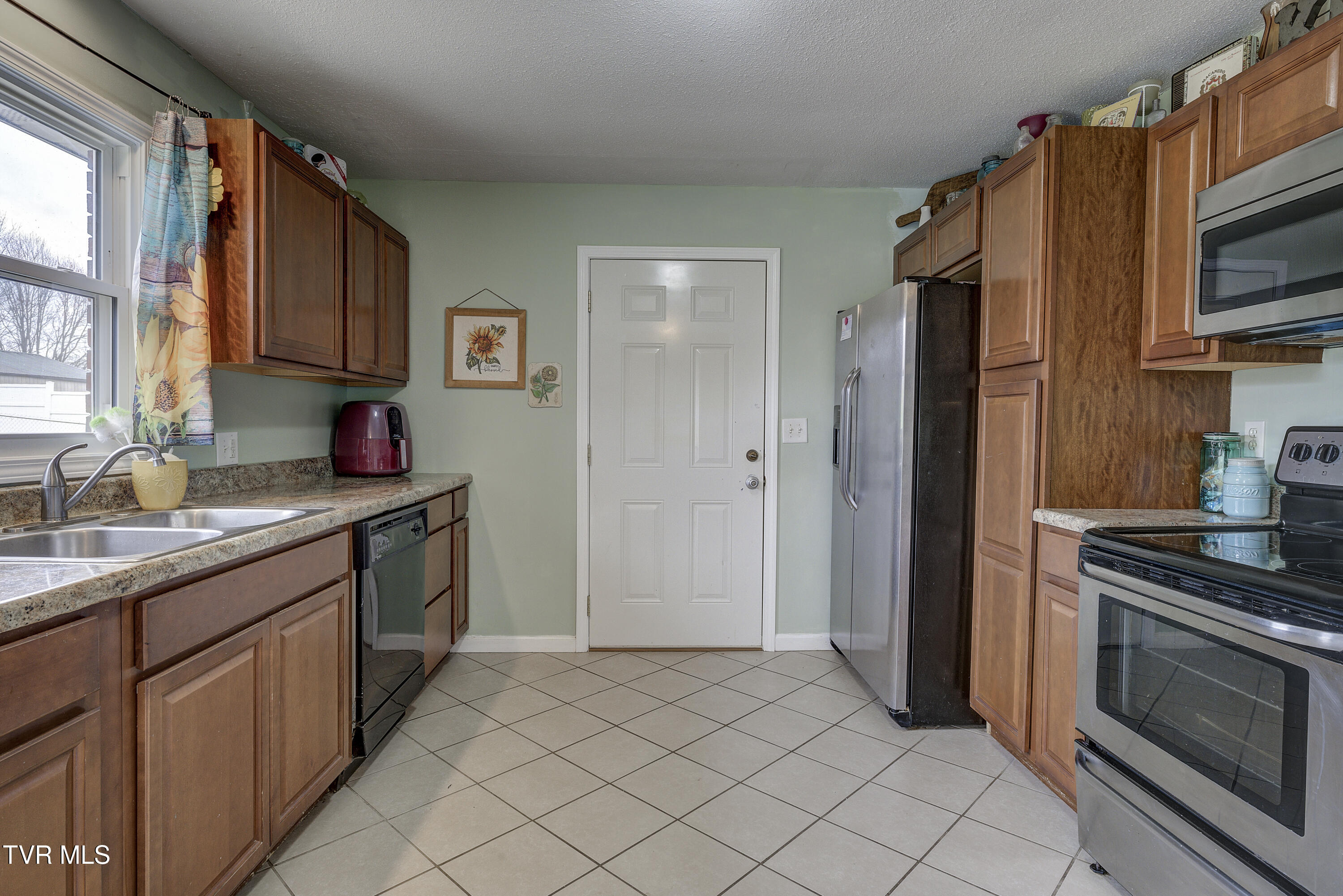 635 Old Stage Road Property Photo 13