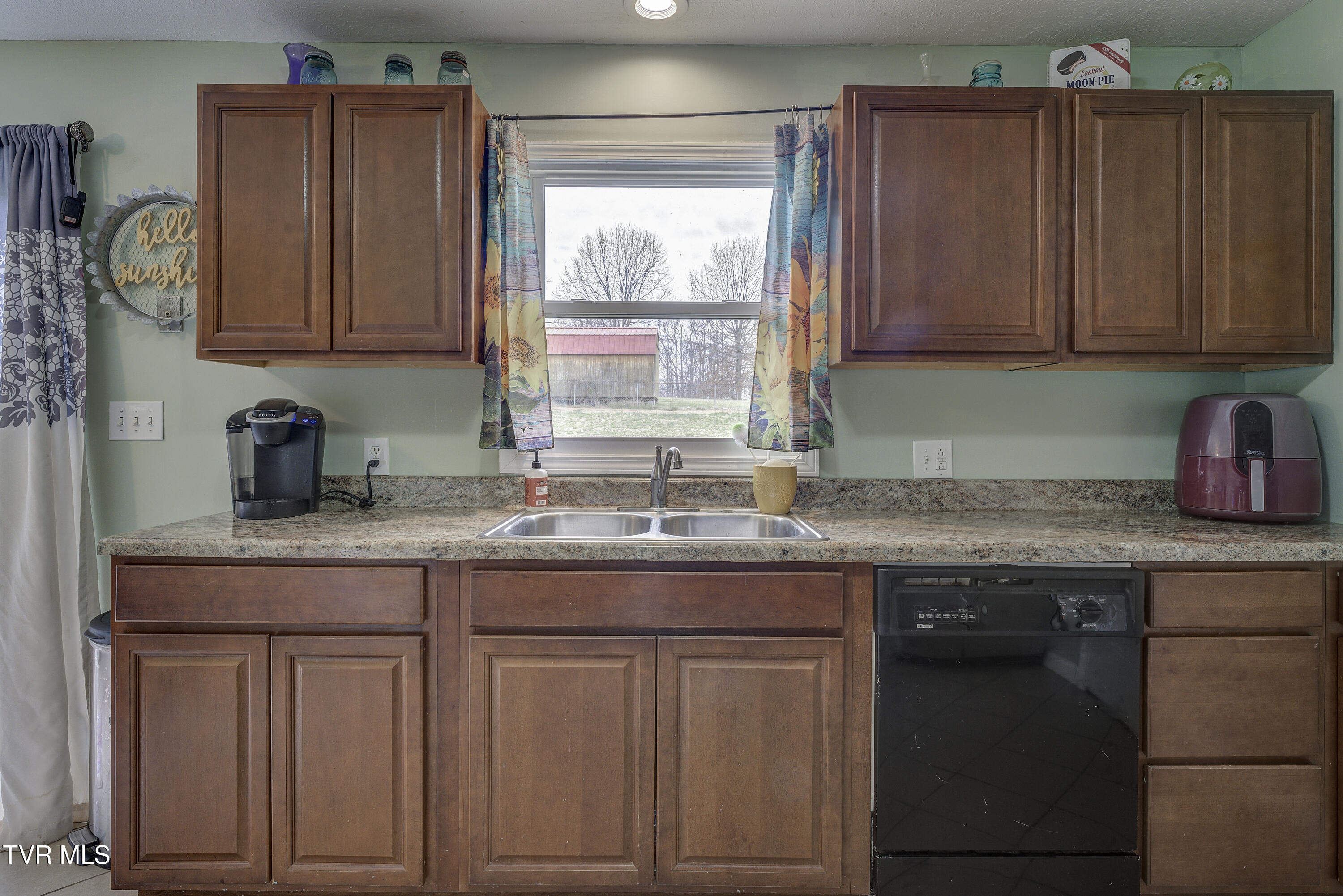 635 Old Stage Road Property Photo 15