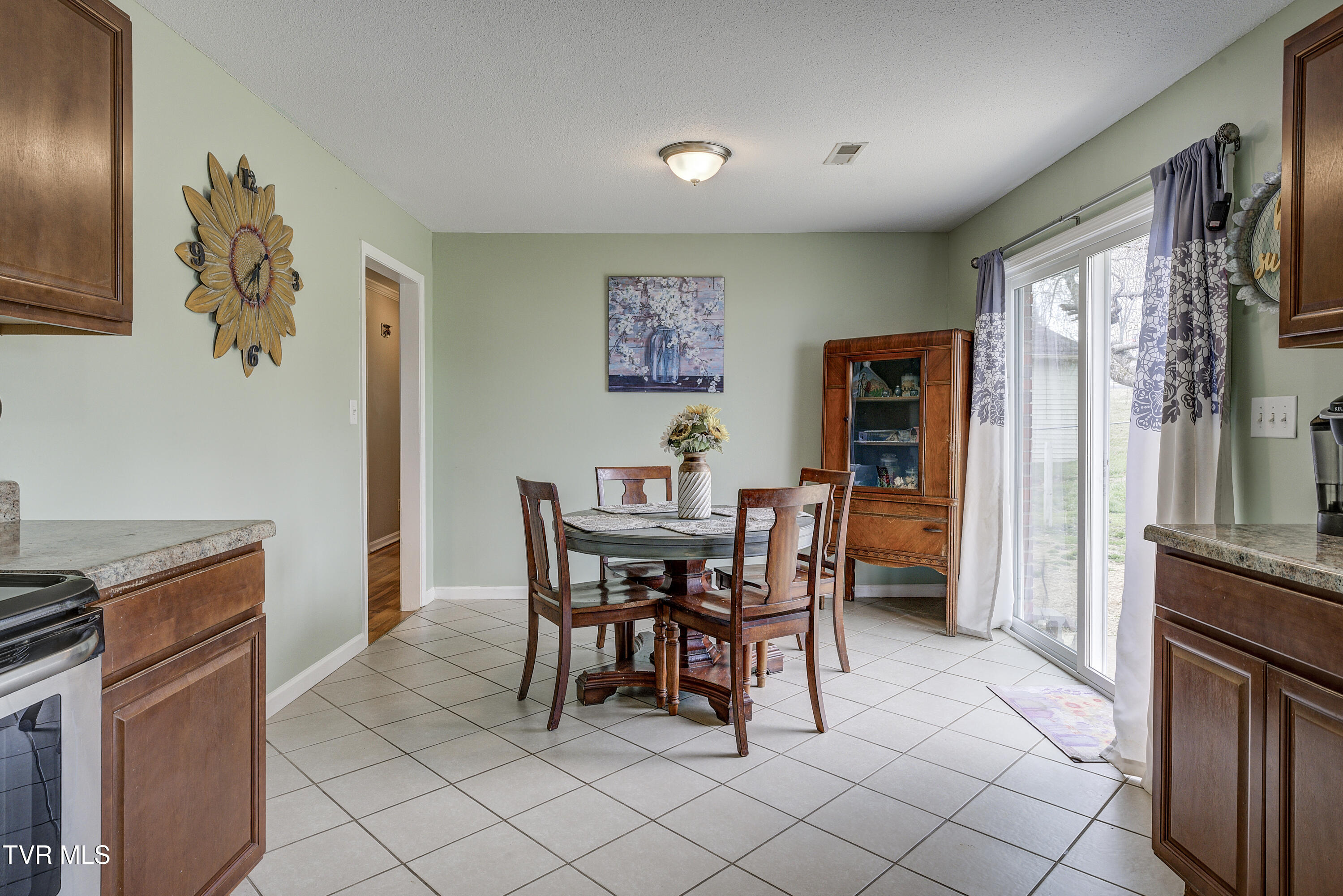 635 Old Stage Road Property Photo 16