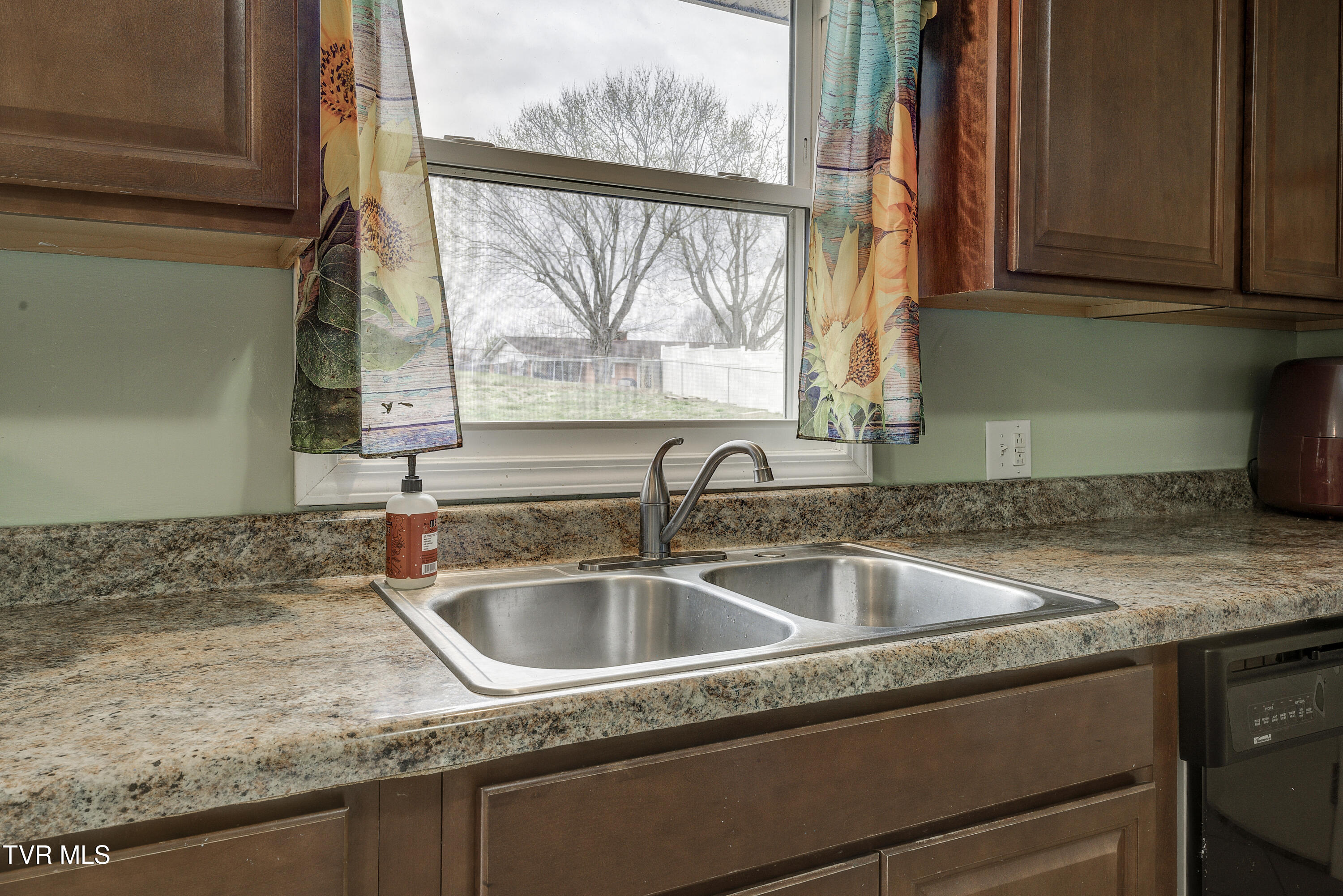 635 Old Stage Road Property Photo 18